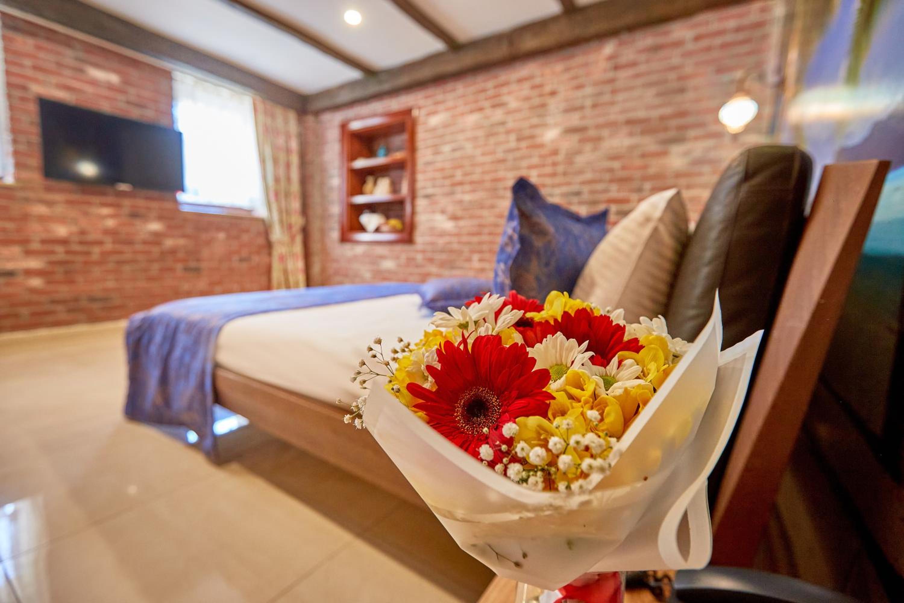 Ardey Otel - Image 188