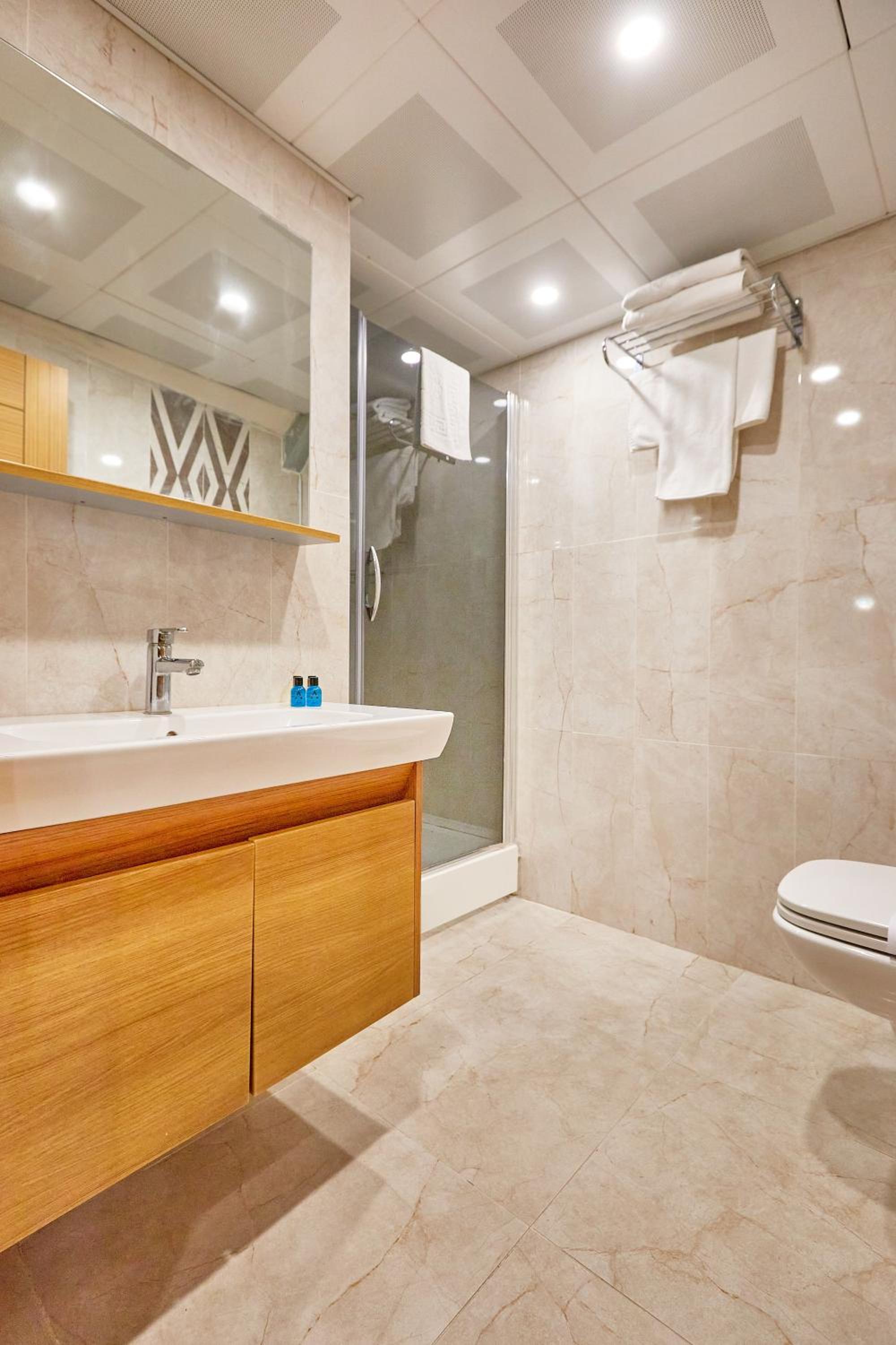 Ardey Otel - Image 187