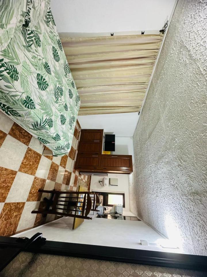 Verolux bedroom service view 4