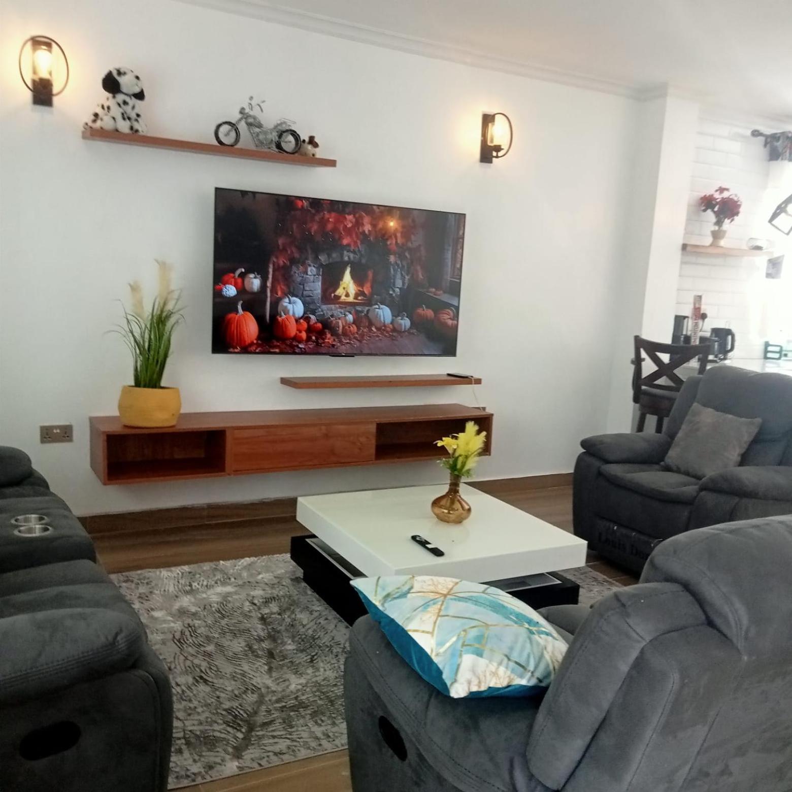 Zuri Luxe 3BR Penthouse- Silversands Beach Malindi view 5