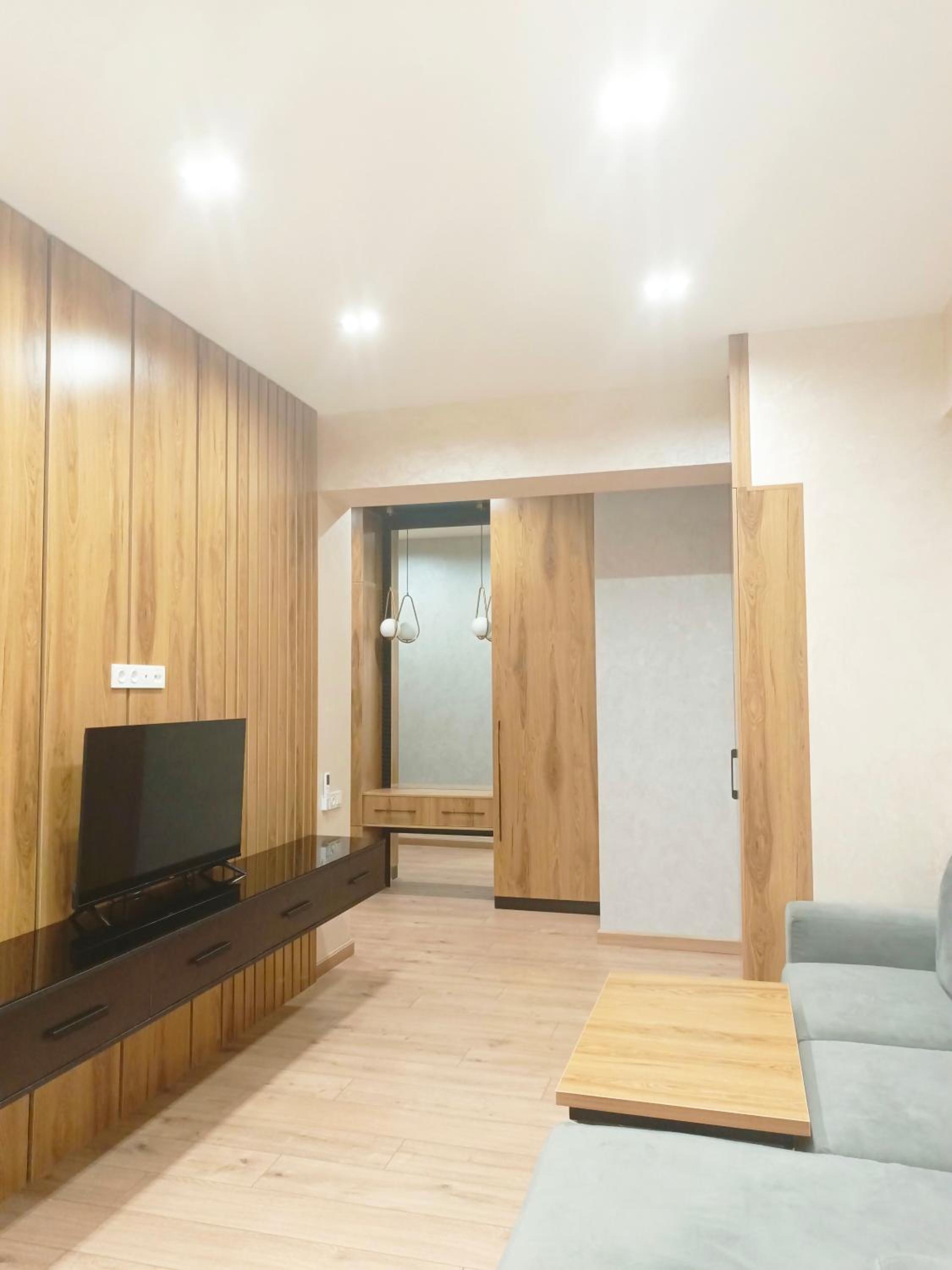 35-Story Landmark: Akay City Residence view 4