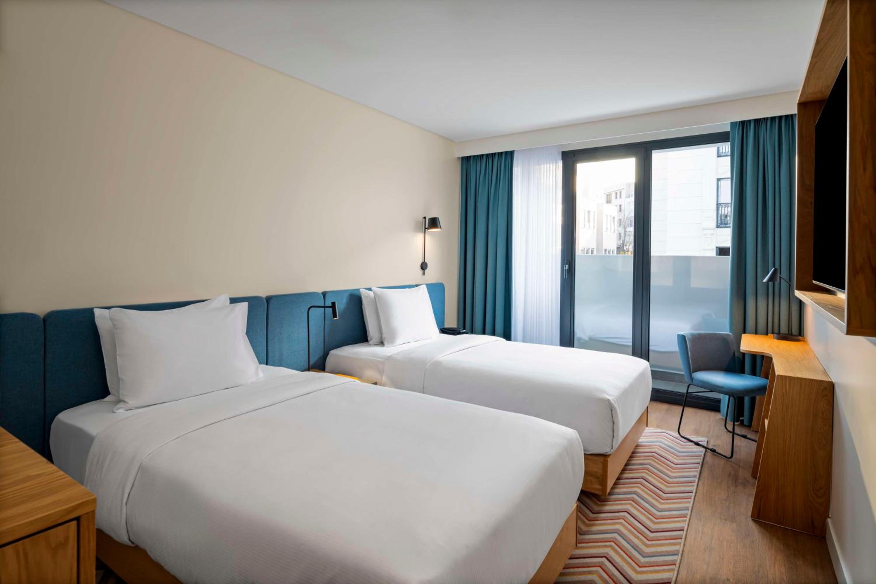 Hampton By Hilton İstanbul Sirkeci - Image 9