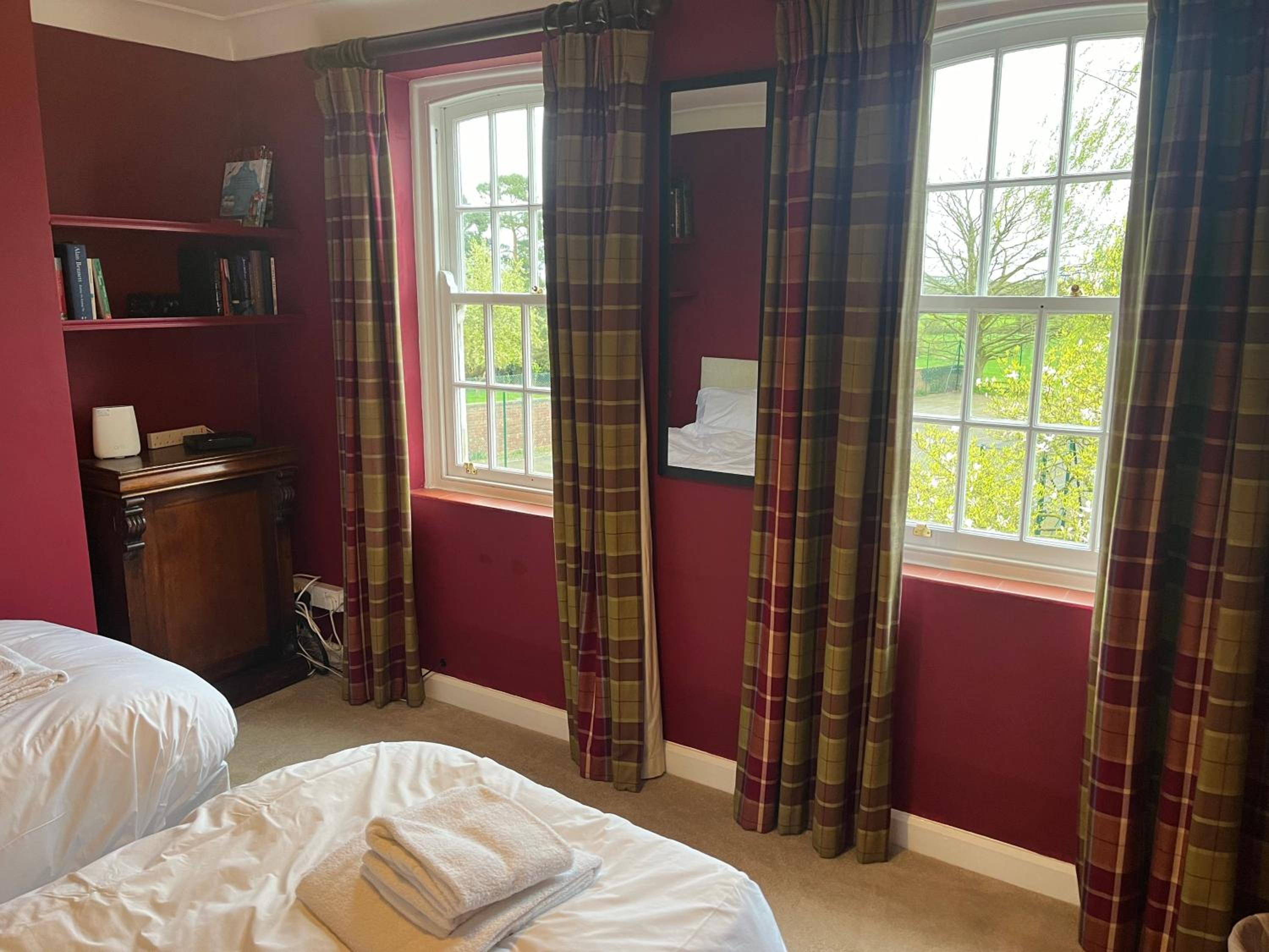 Hall Cottage, Wighill near York and Leeds view 5