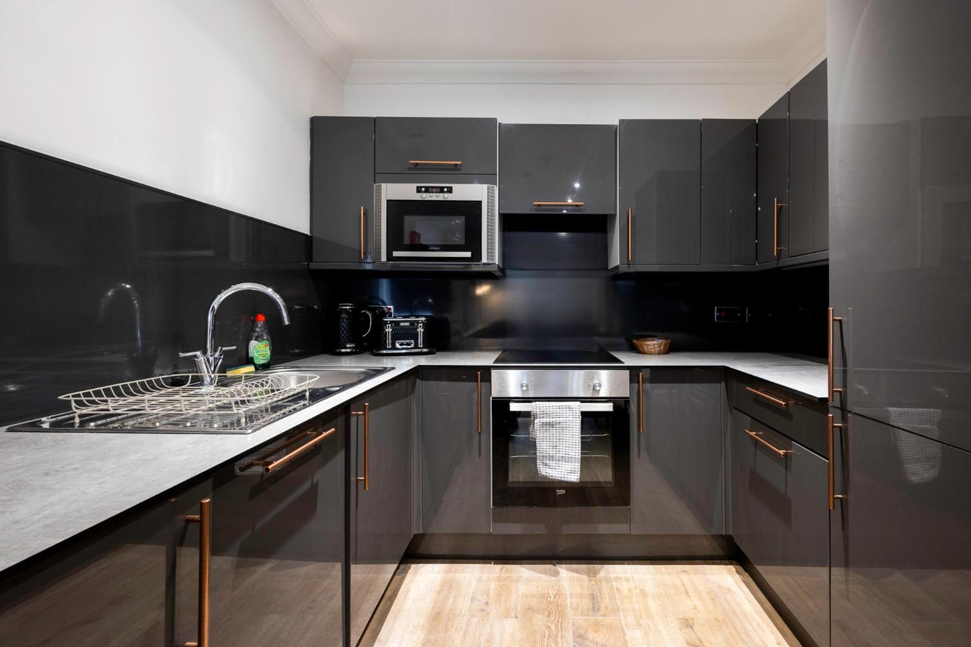 Stunning Two Bedroom Brighton Penthouse