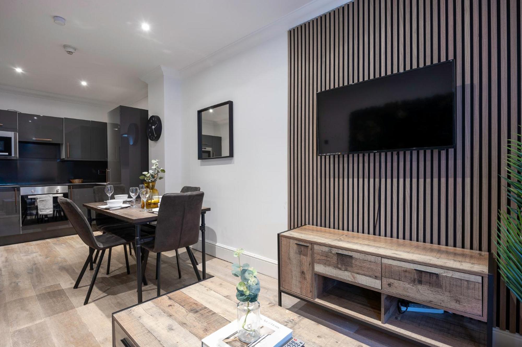 Stunning Two Bedroom Brighton Penthouse