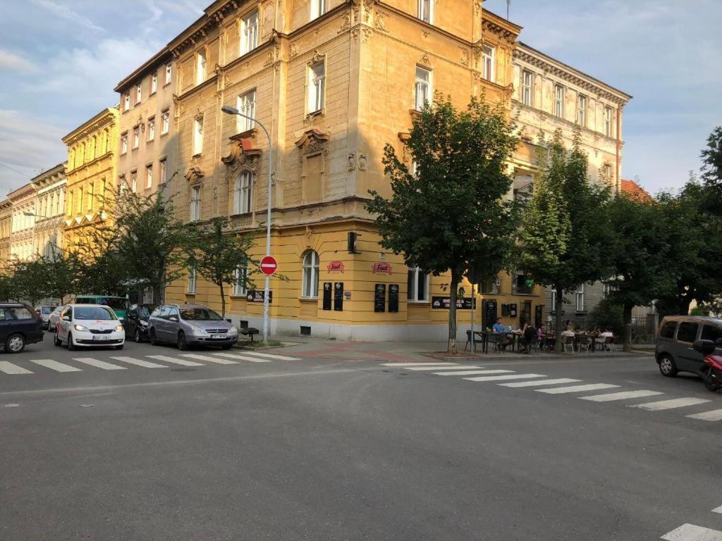 Cozy rooms, 10 min by walk to the Center
