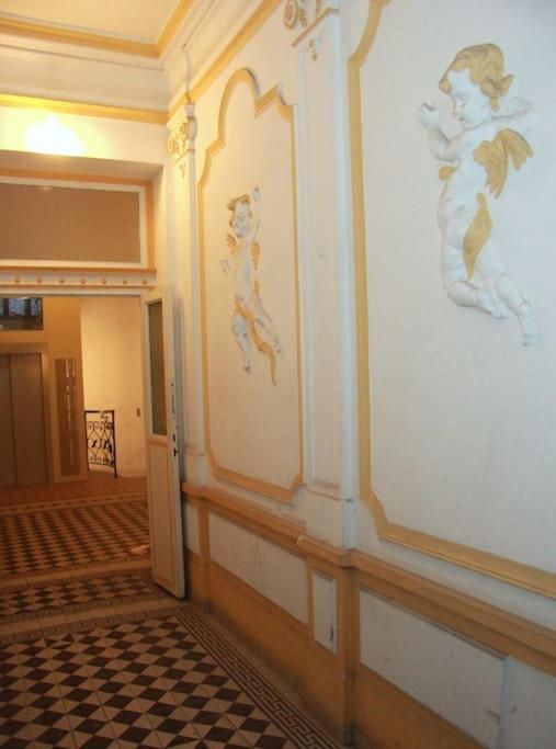 Vienna-Flats self check-in