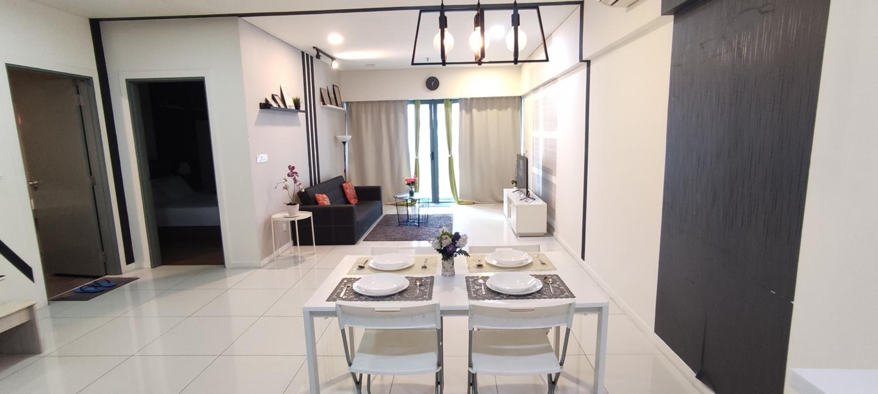 Mercu Summer Suites by Cozy place