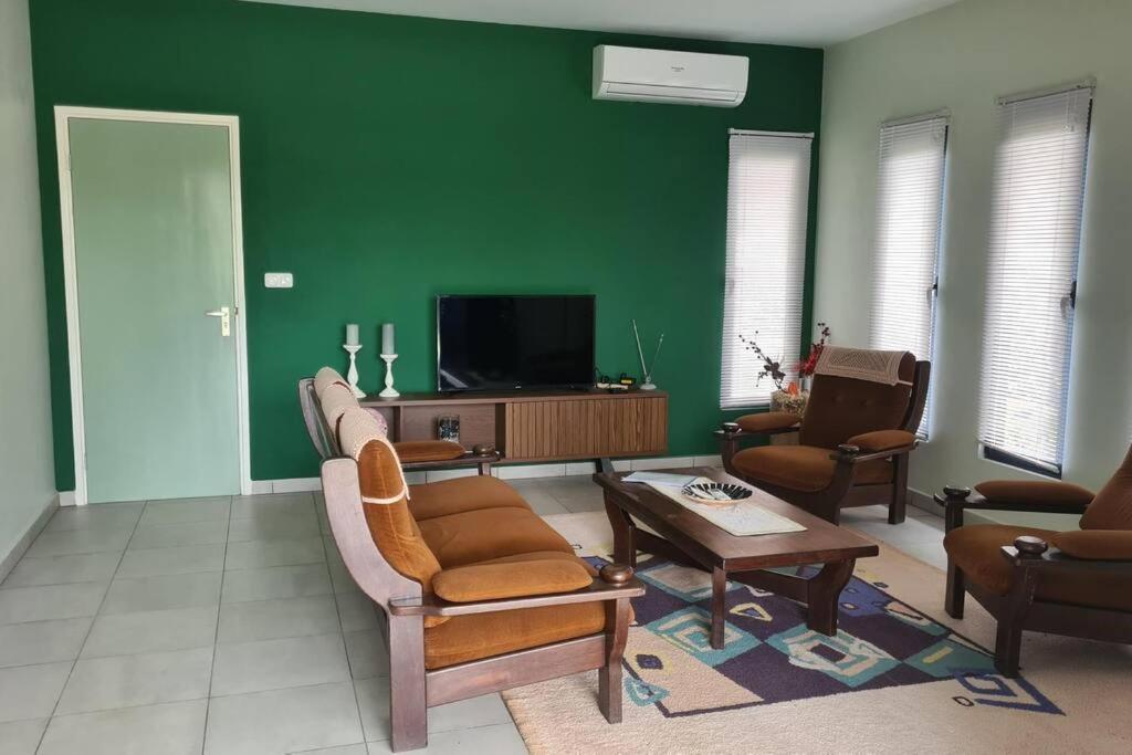 Comfortabele vakantiewoning in Wanica, Suriname view 3