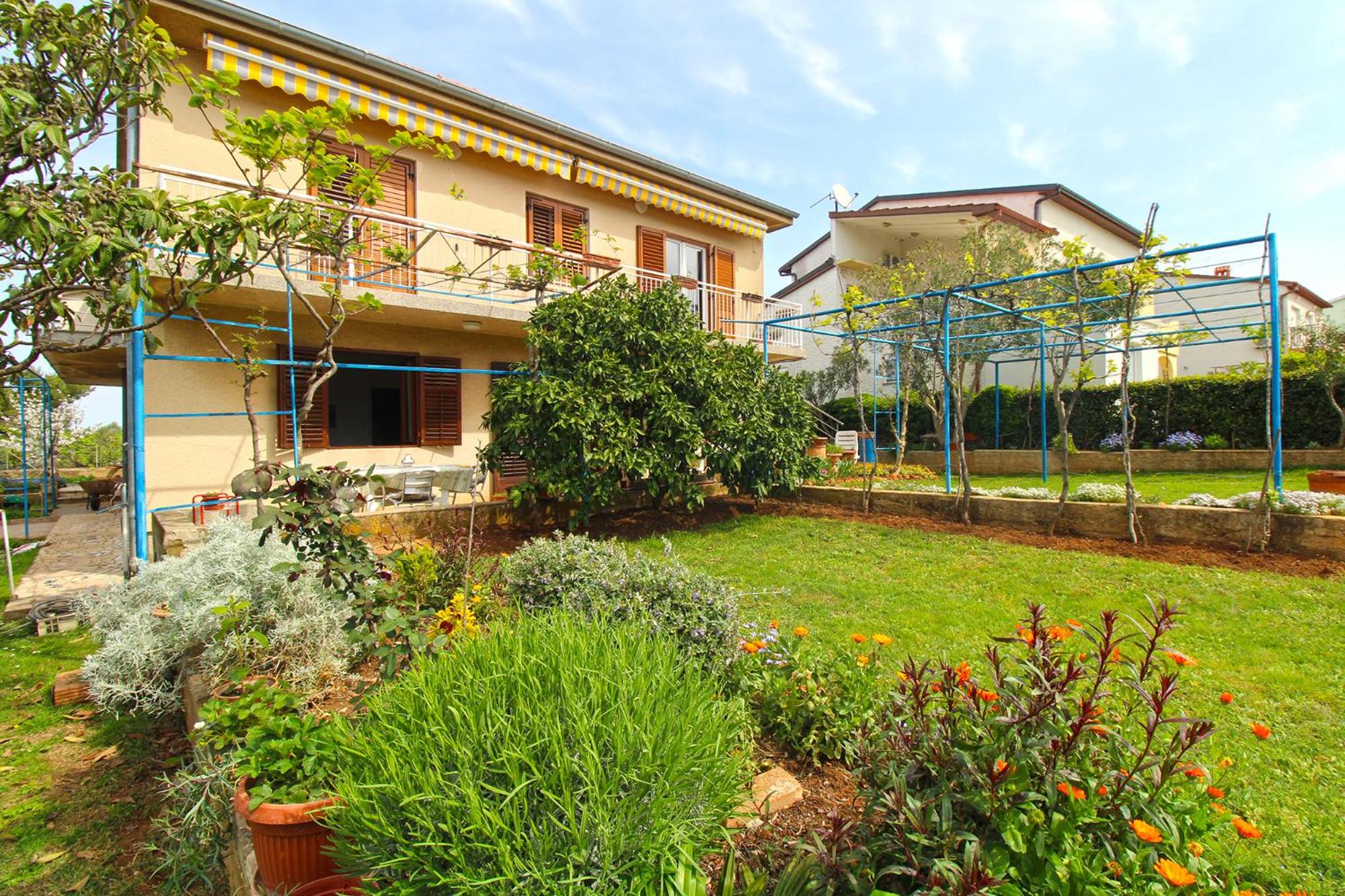 Apartment Giovanna 1557 view 5