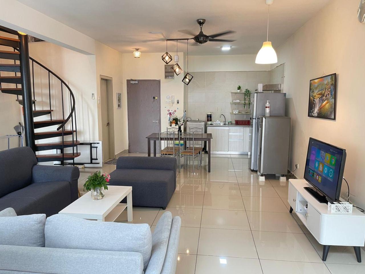 One South Sri Kembangan- 8 mins to Stadium MRT Link photo 1