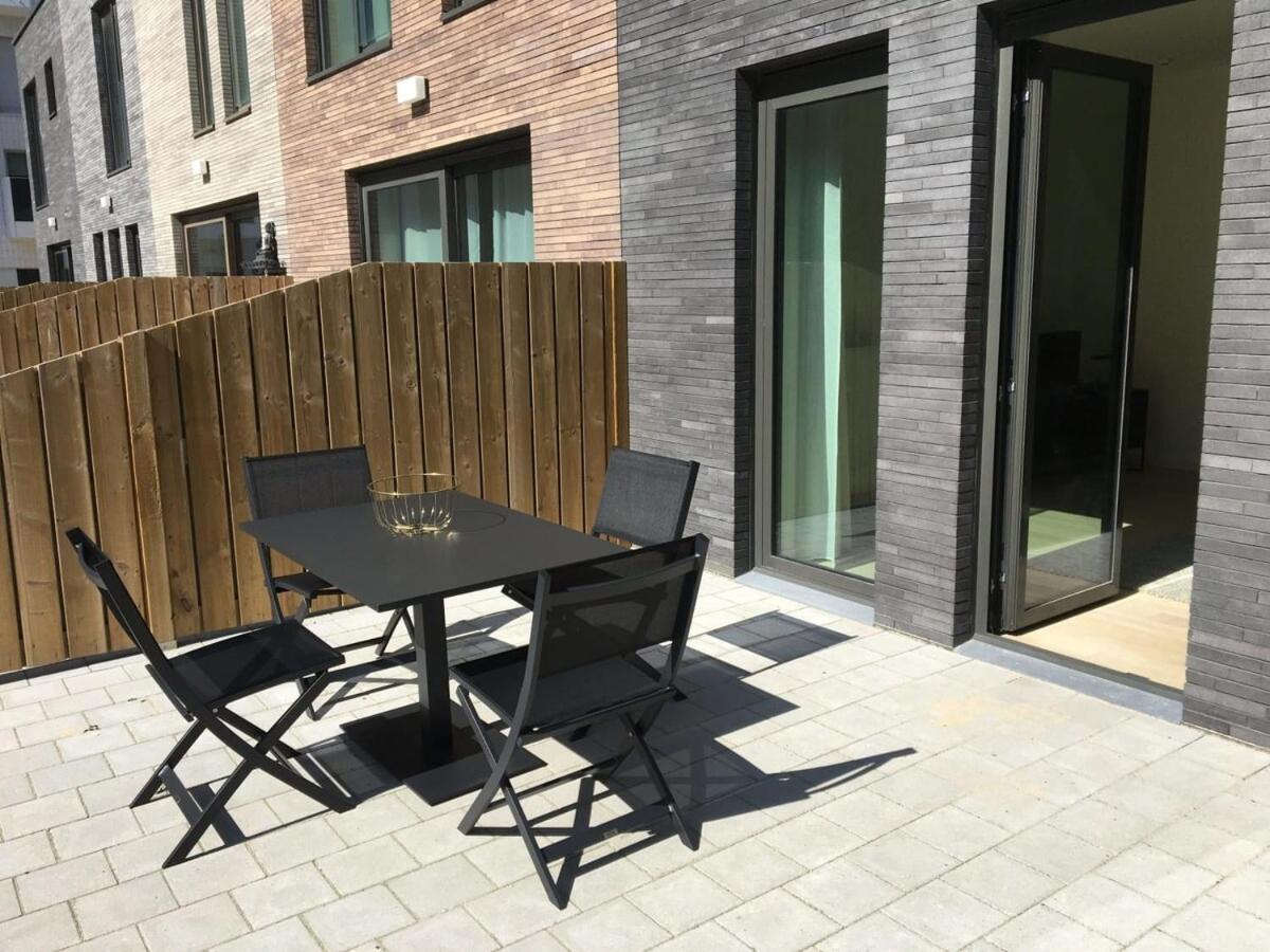 Luxurious new town-house at 100 meters from beach in prestigious O'Sea-project