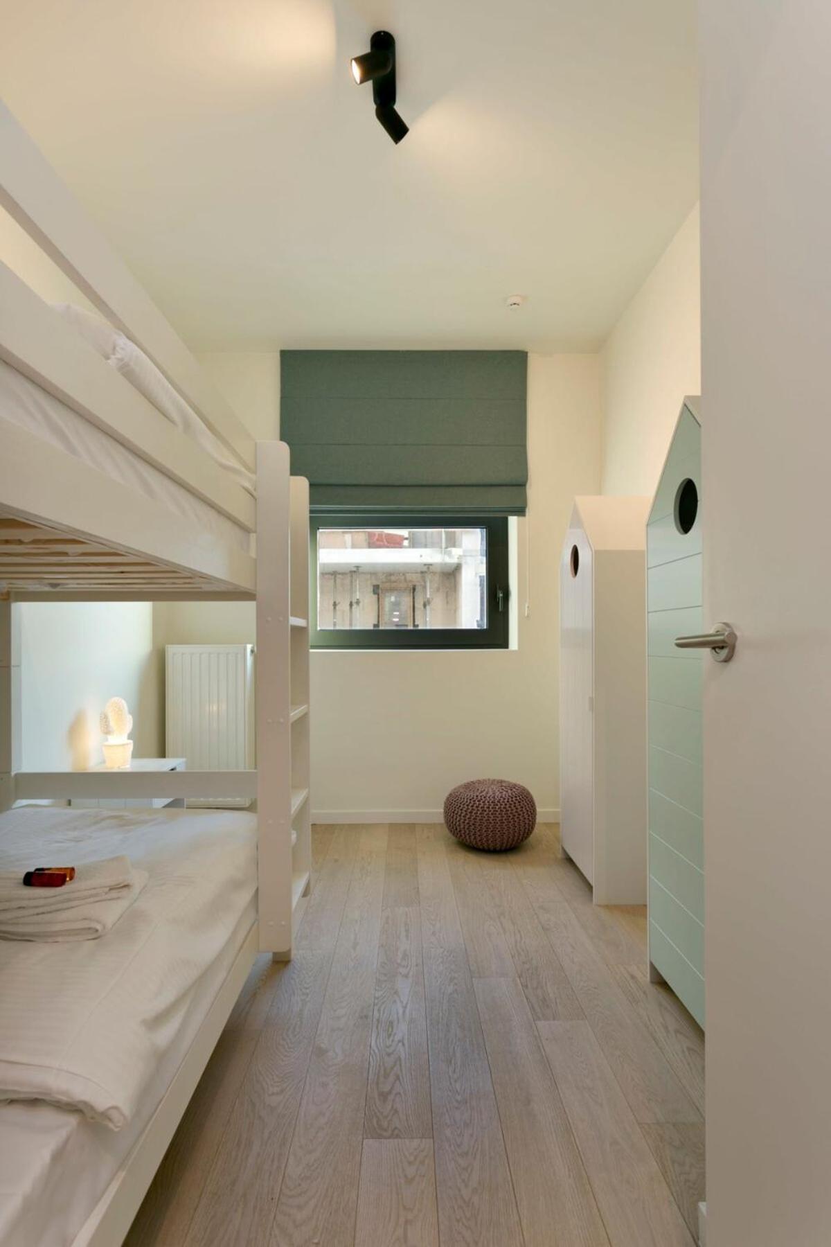 Luxurious new town-house at 100 meters from beach in prestigious O'Sea-project
