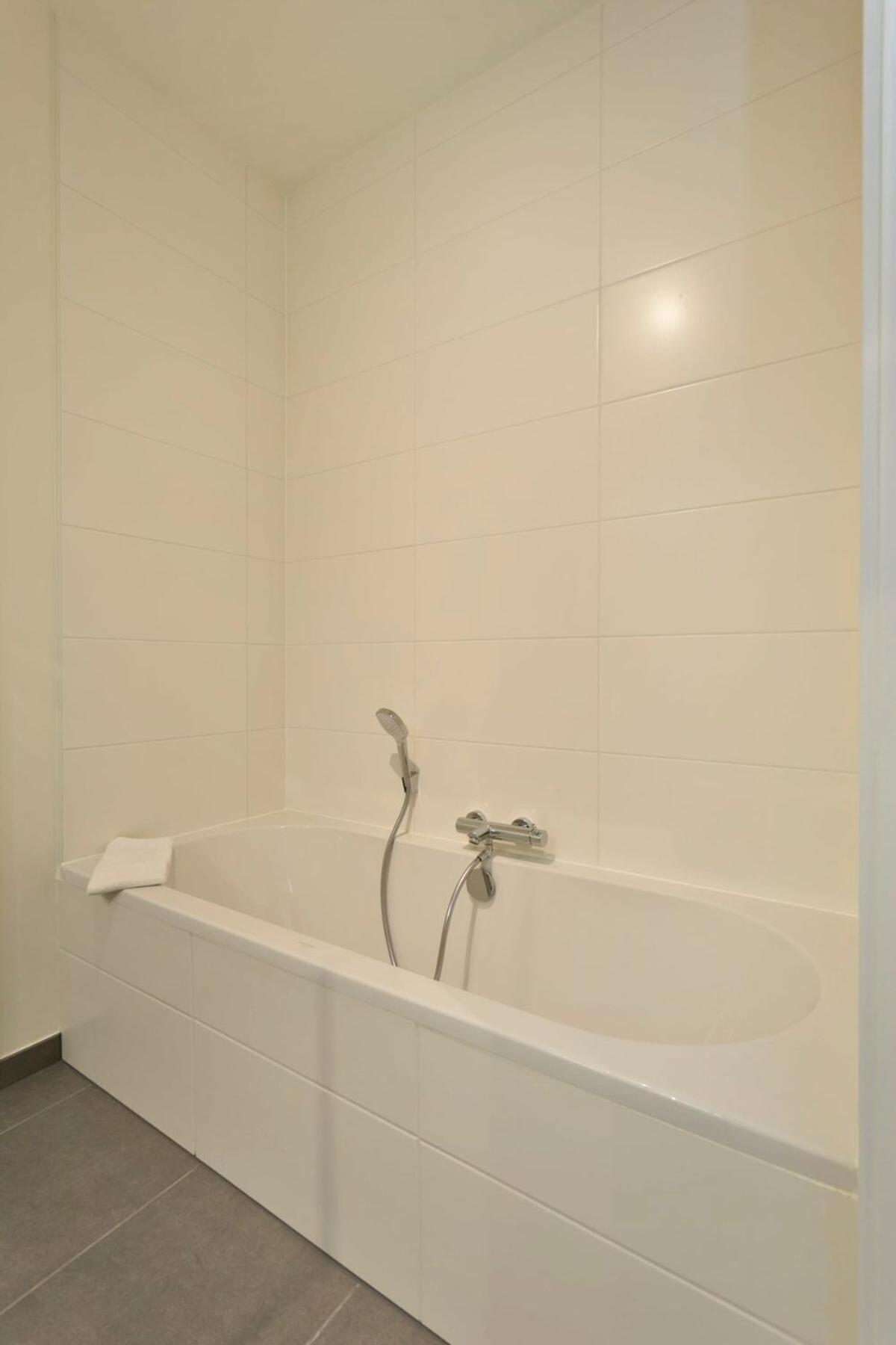 Luxurious new town-house at 100 meters from beach in prestigious O'Sea-project