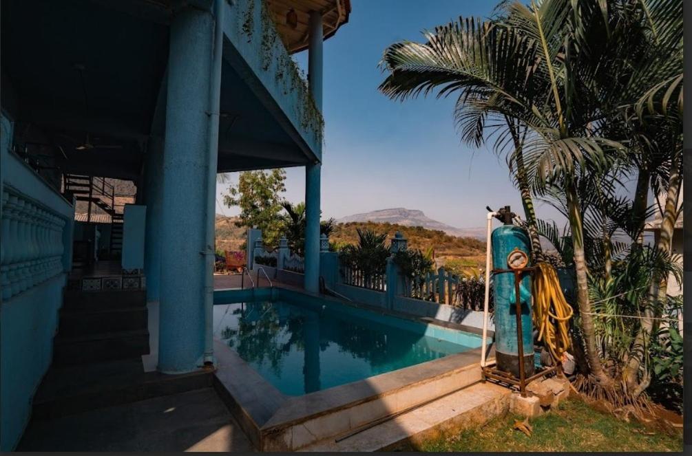 Garnet Manor Villa
