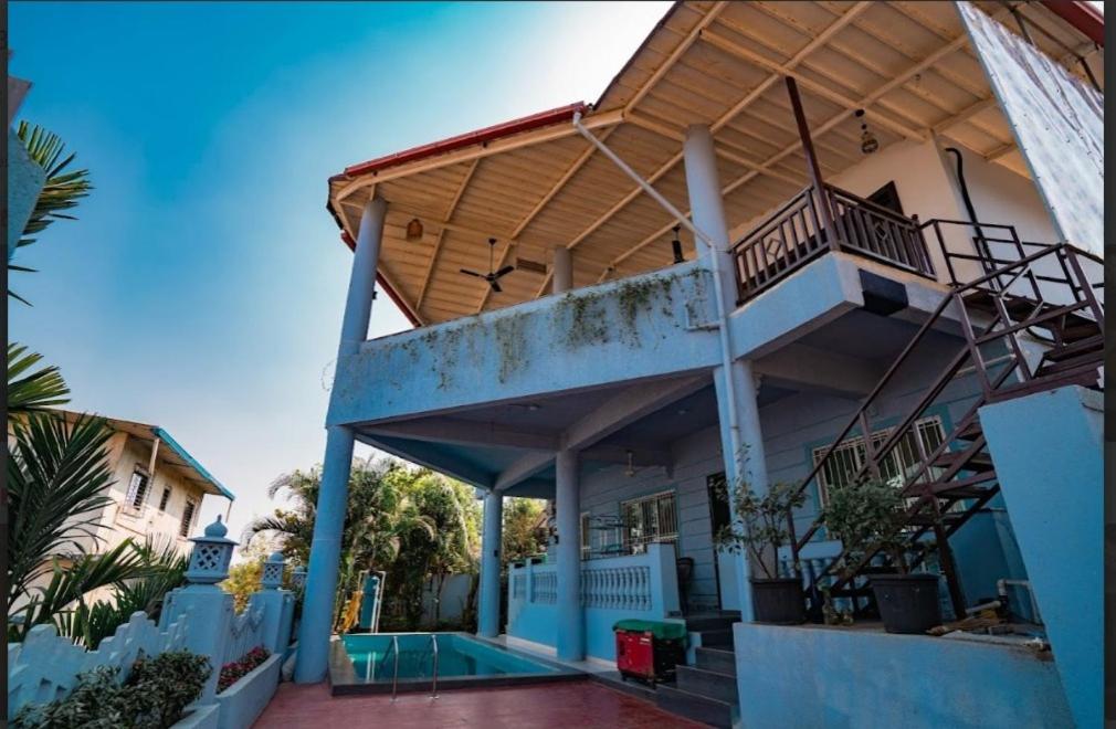 Garnet Manor Villa