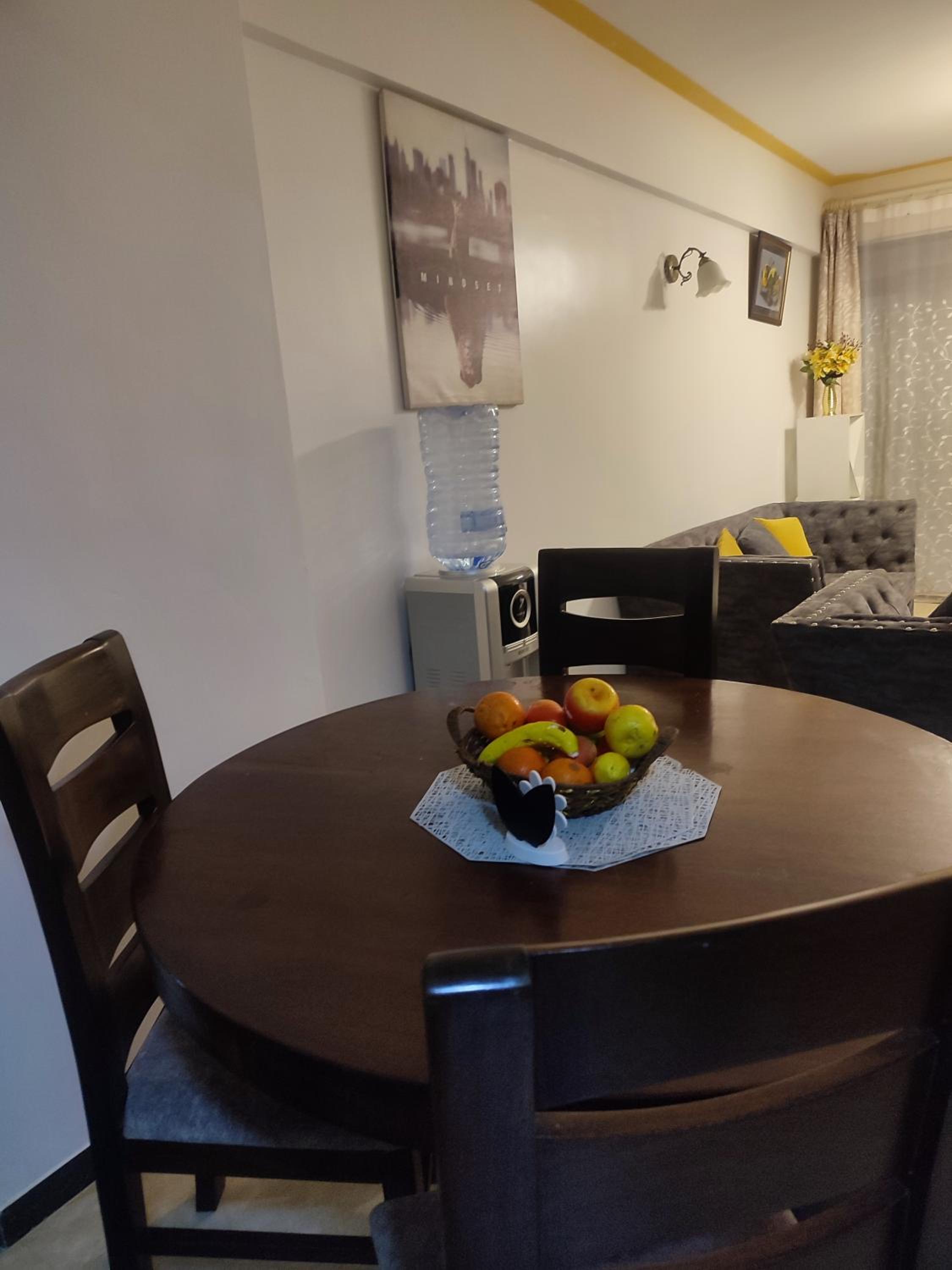 Kilimani homes Paradise 2 bedroom 2mns to eateries and shopping mall, NETFLIX and balcony view 3