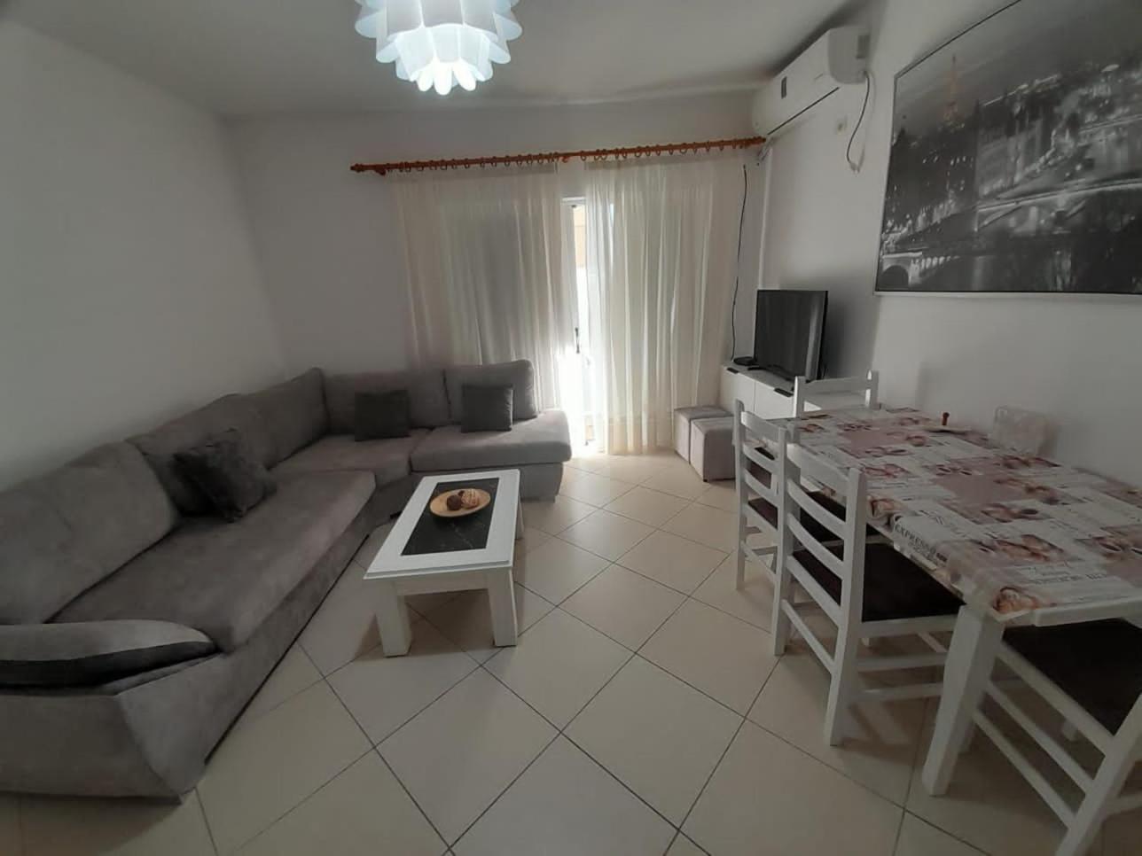 Petrit Apartments