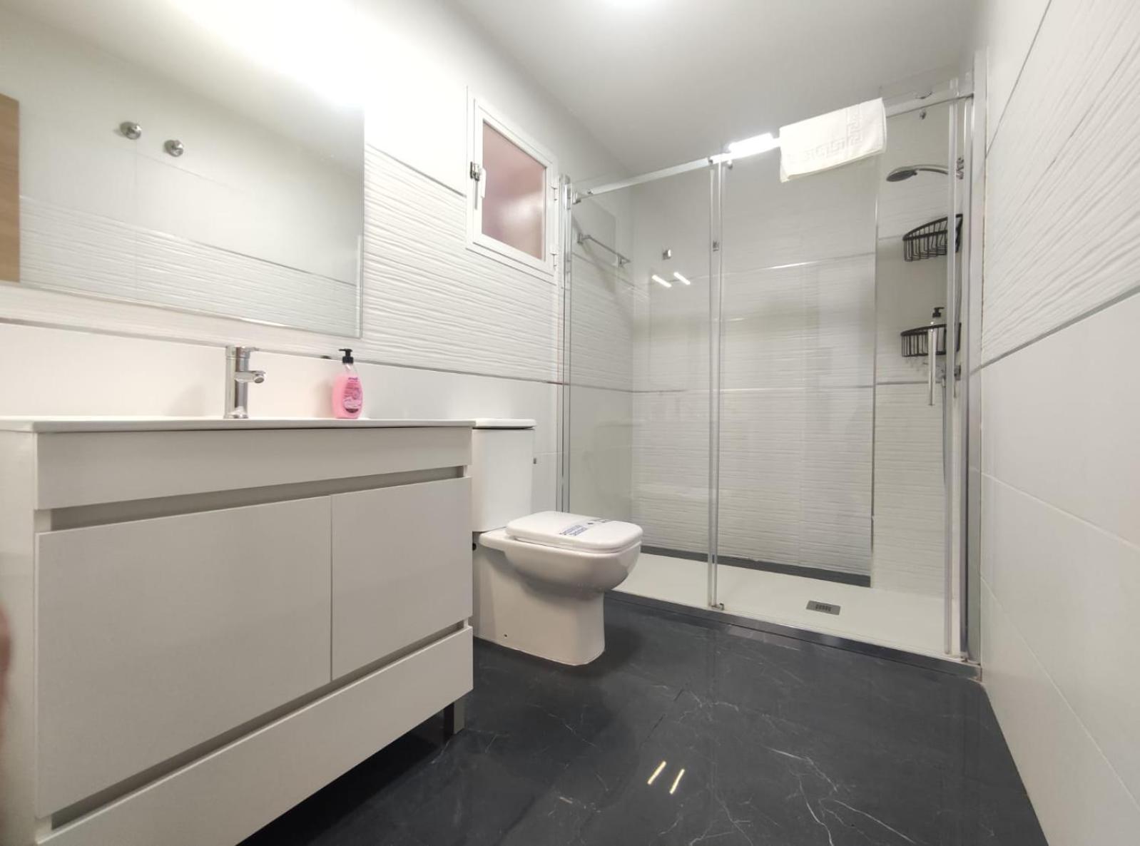 Espectacular Casa 5 dormitorios FIBES Palacio Congresos con Parking