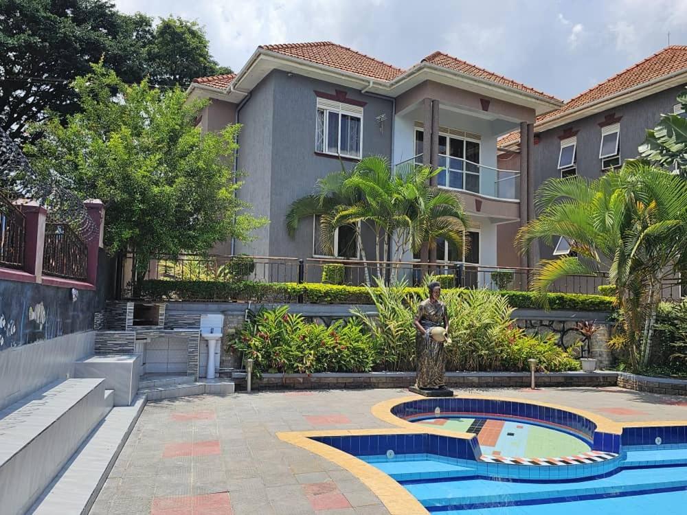 HILLS APARTMENTS