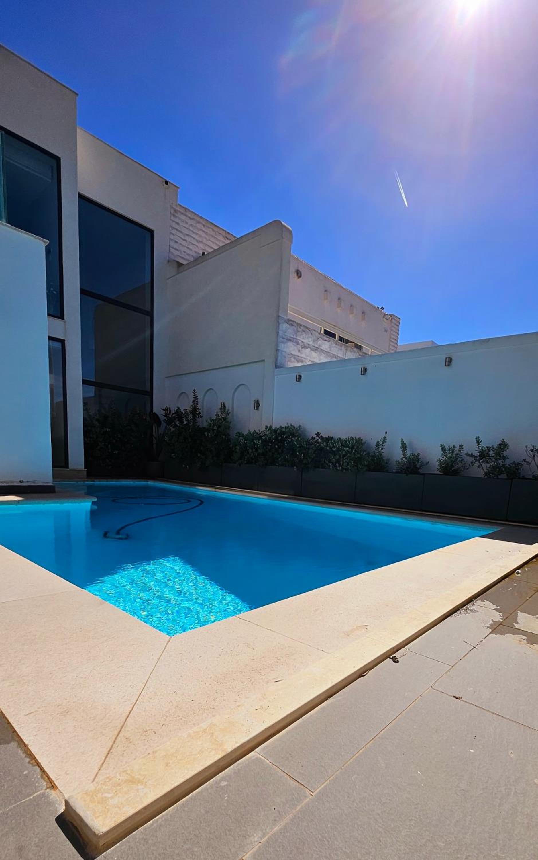 Beachfront Luxury Villa photo 2