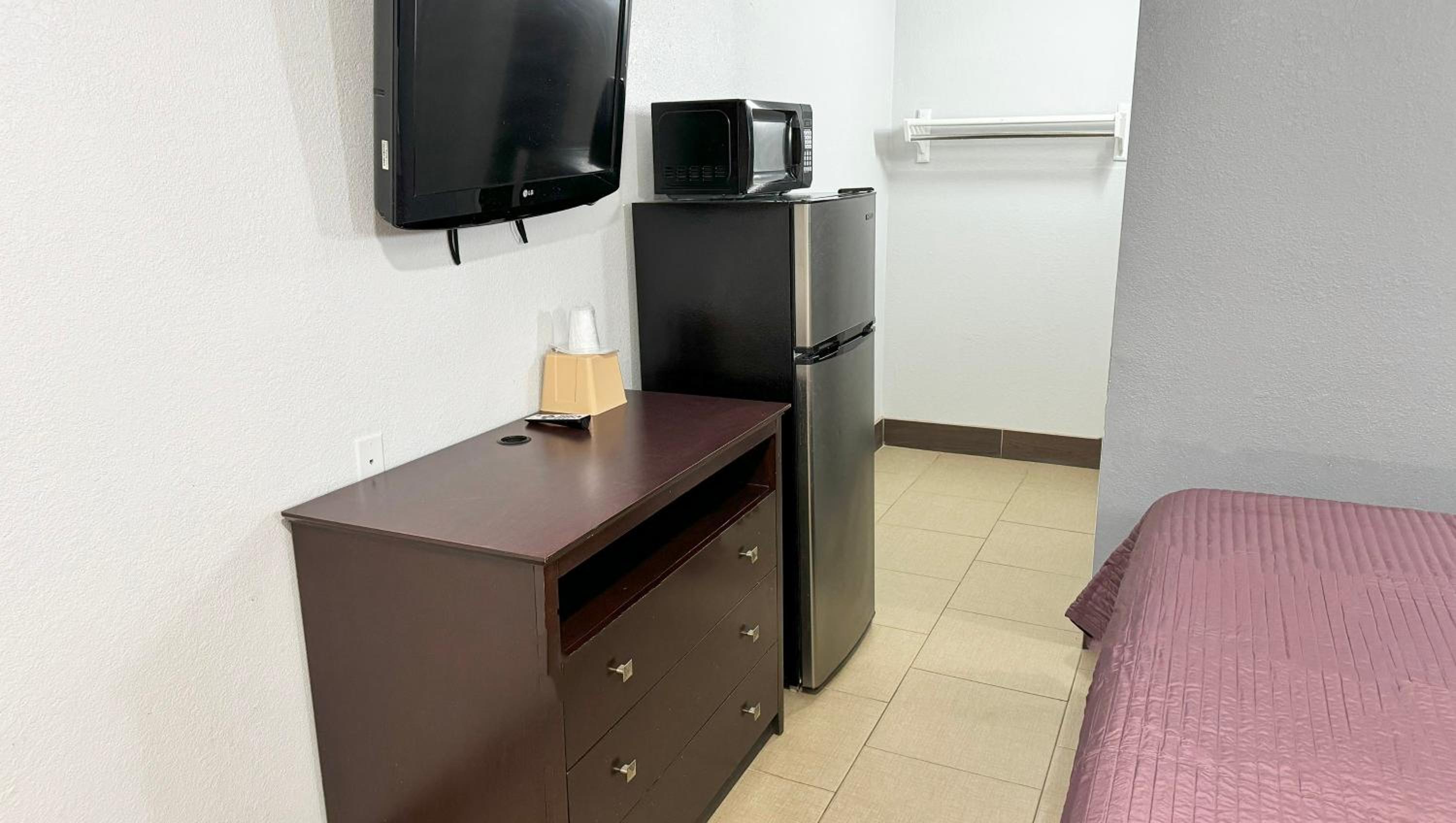 Xpress Inn & Extended Stays