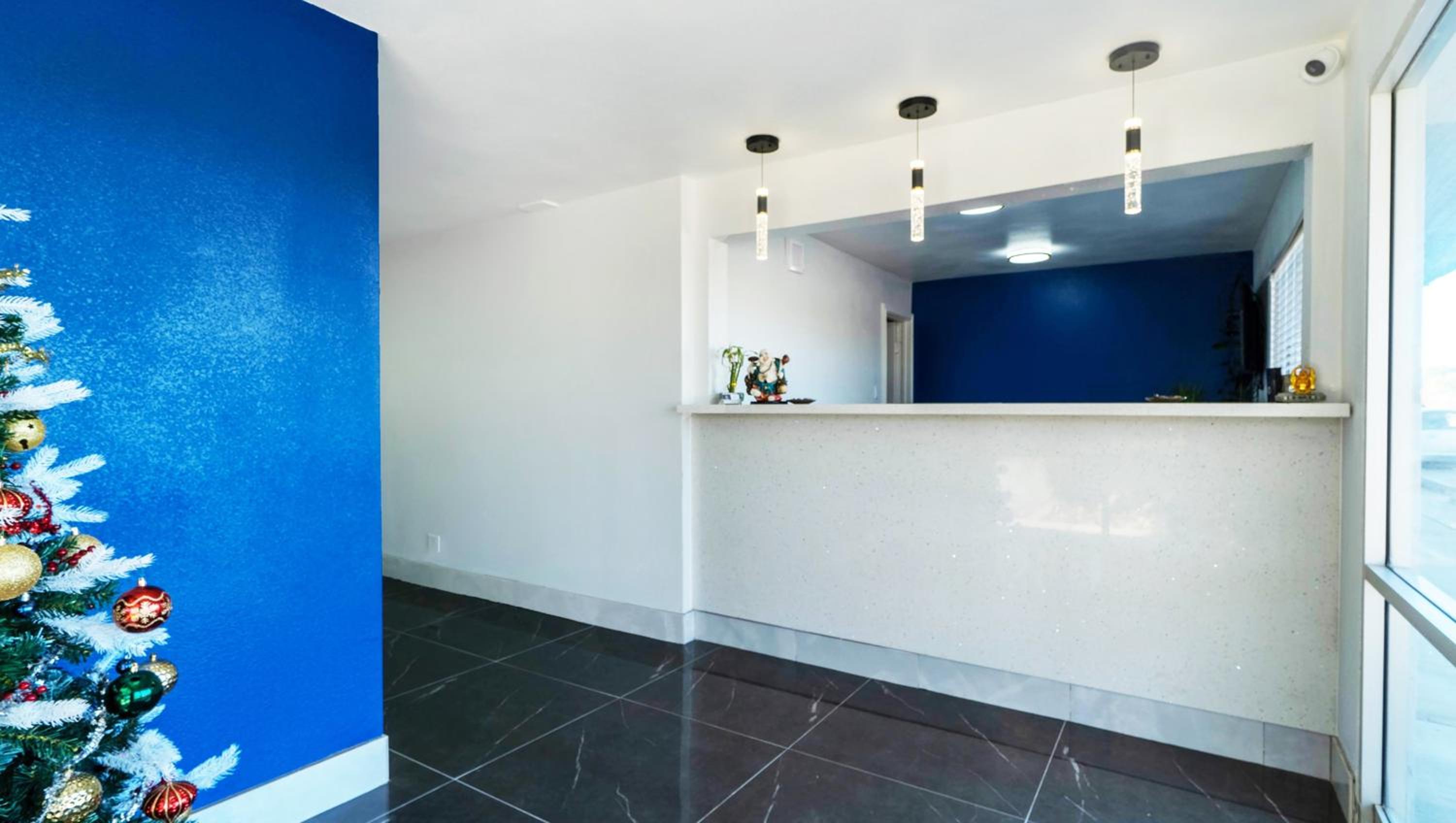 Xpress Inn & Extended Stays