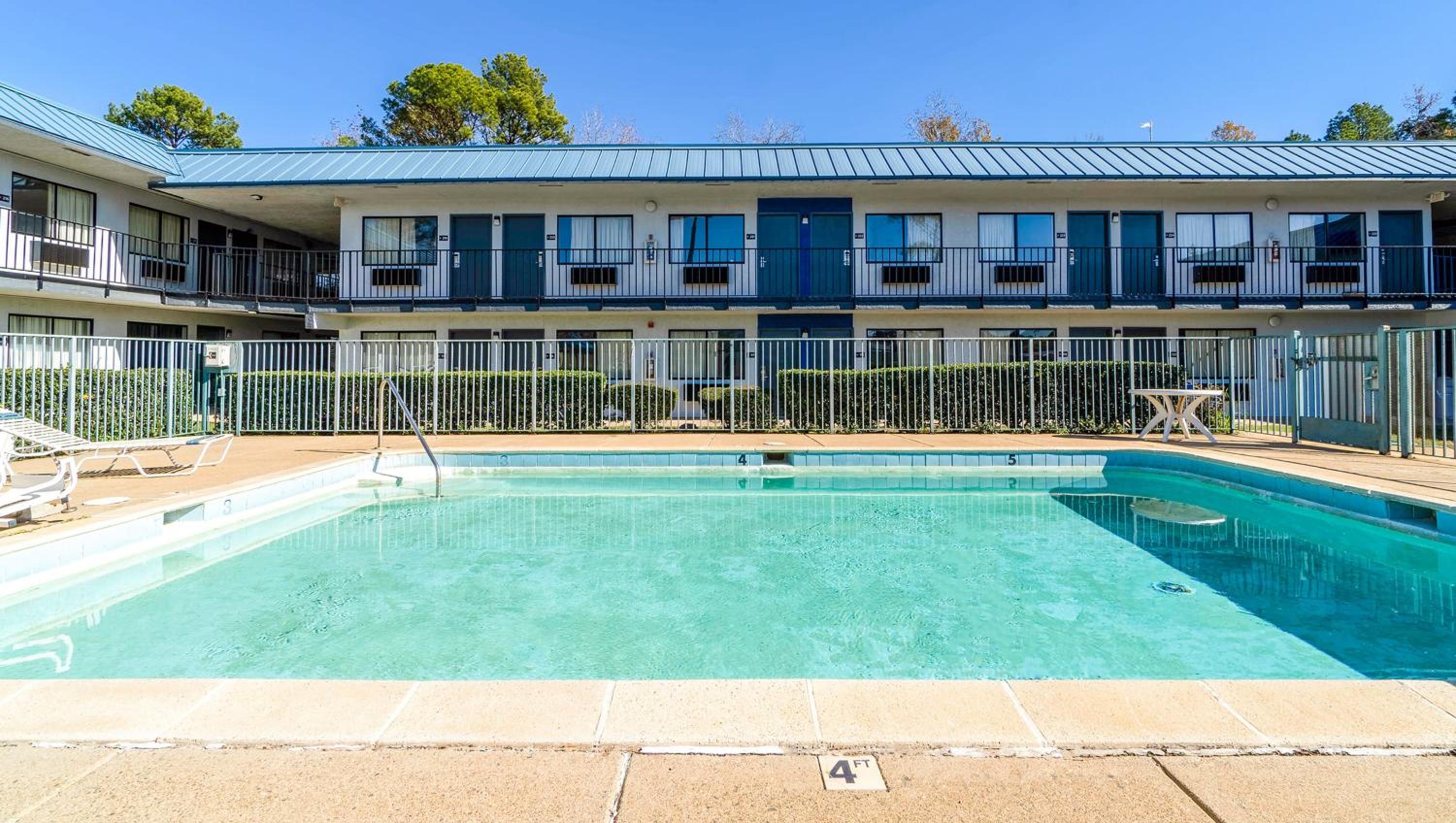 Xpress Inn & Extended Stays