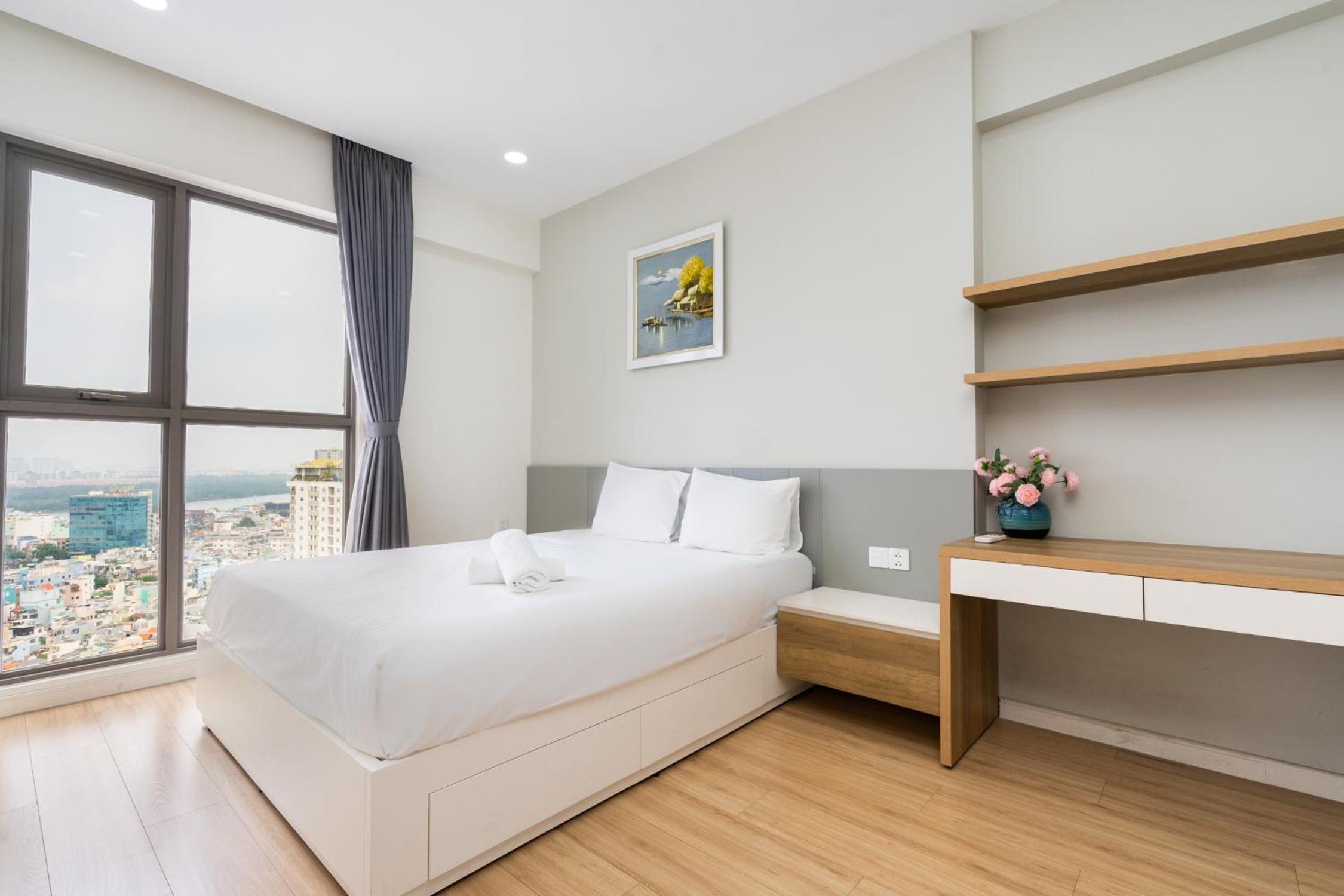 Helios Riverside Apartment
