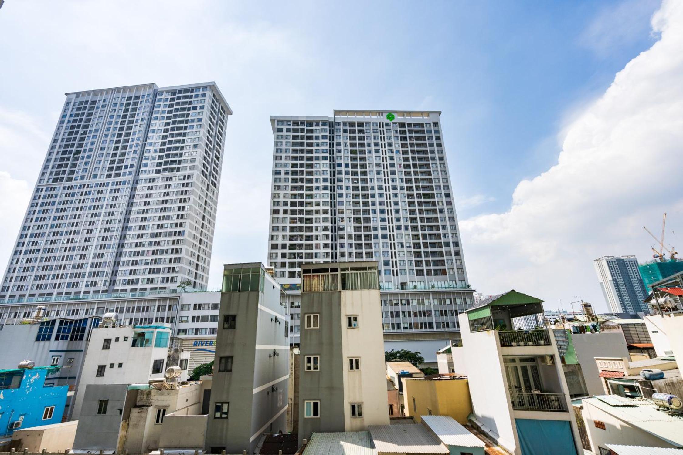 Helios Riverside Apartment
