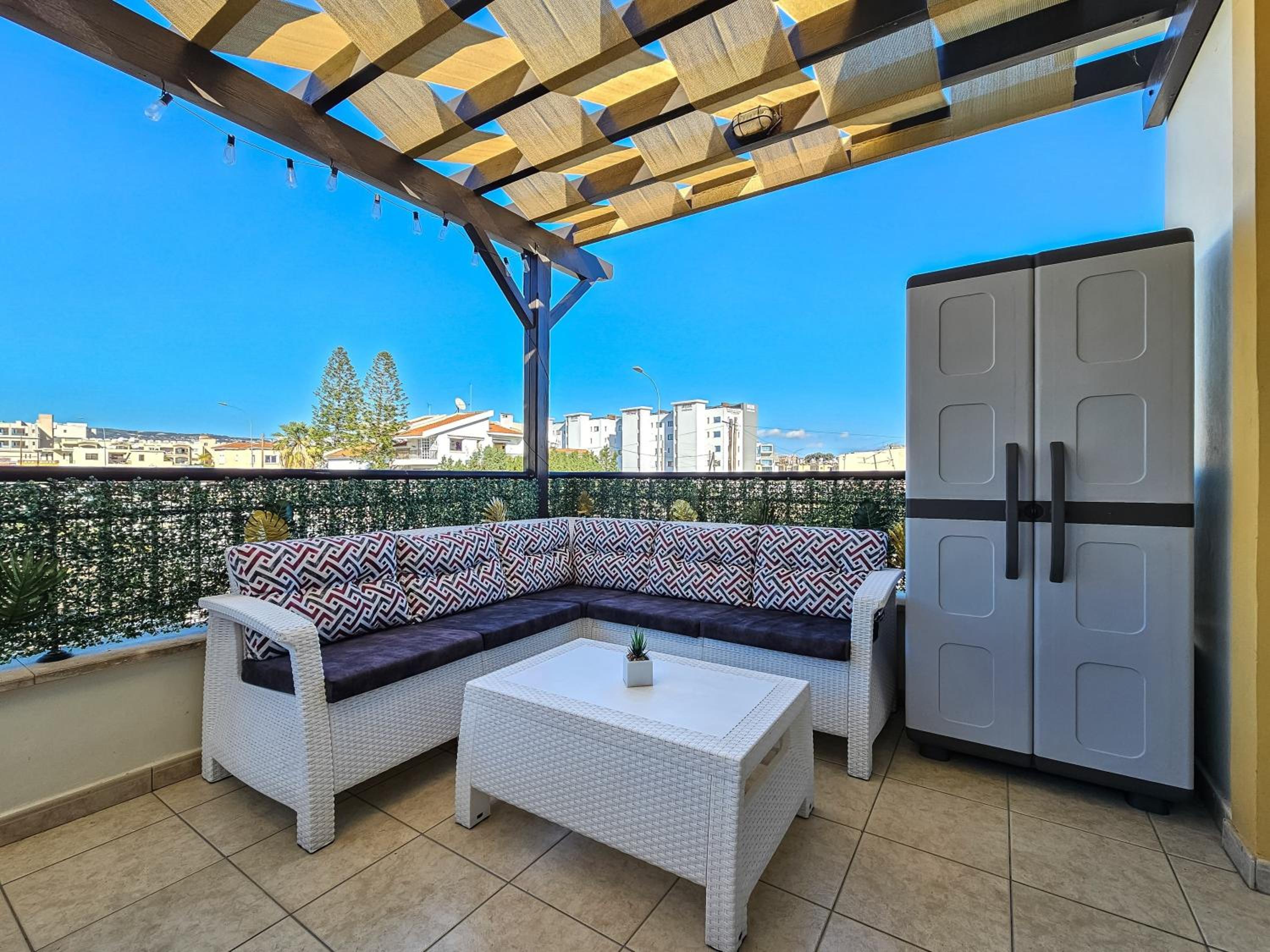 Aphrodites Pearl luxury 3 bed apartment