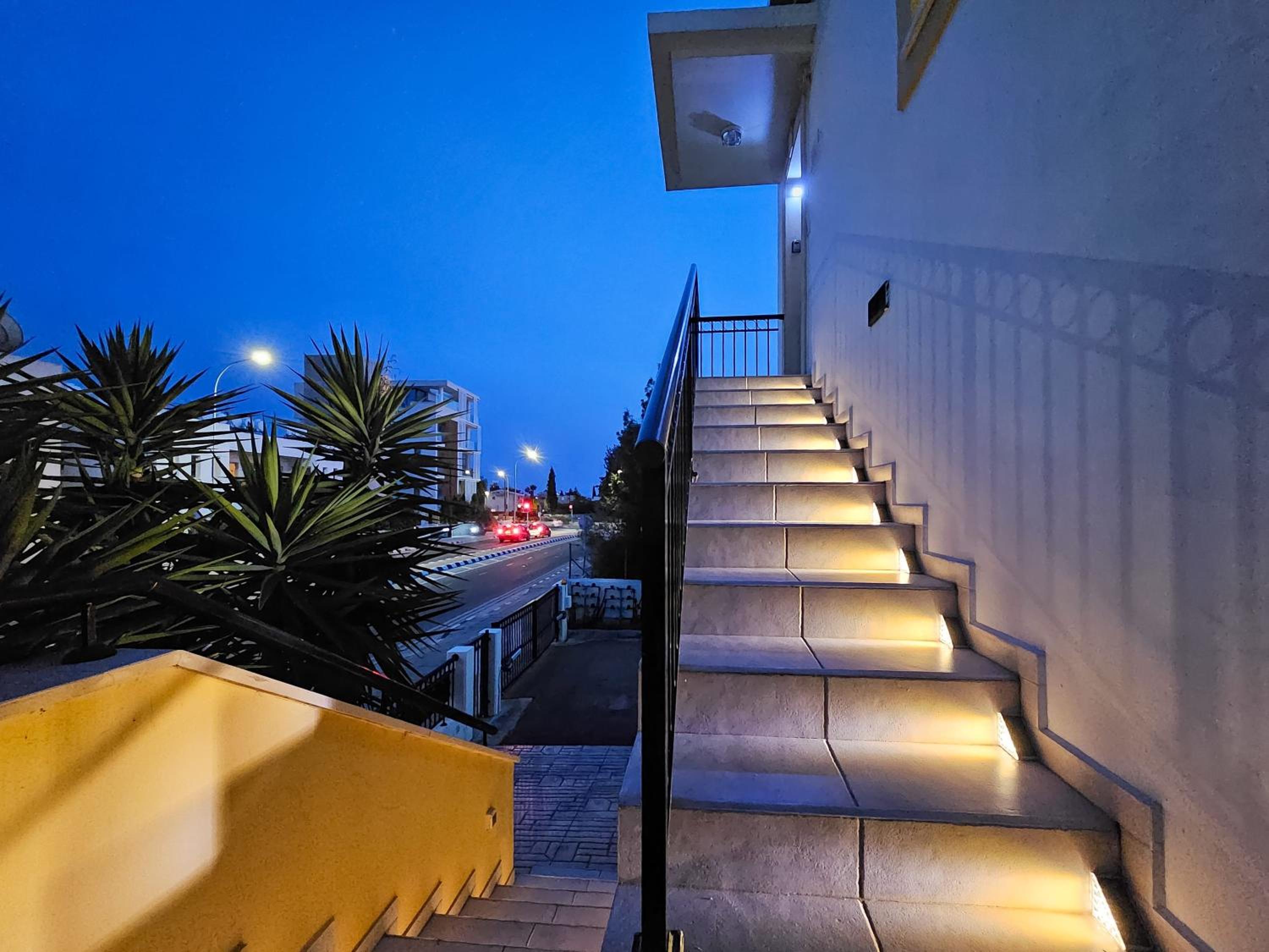 Aphrodites Pearl luxury 3 bed apartment