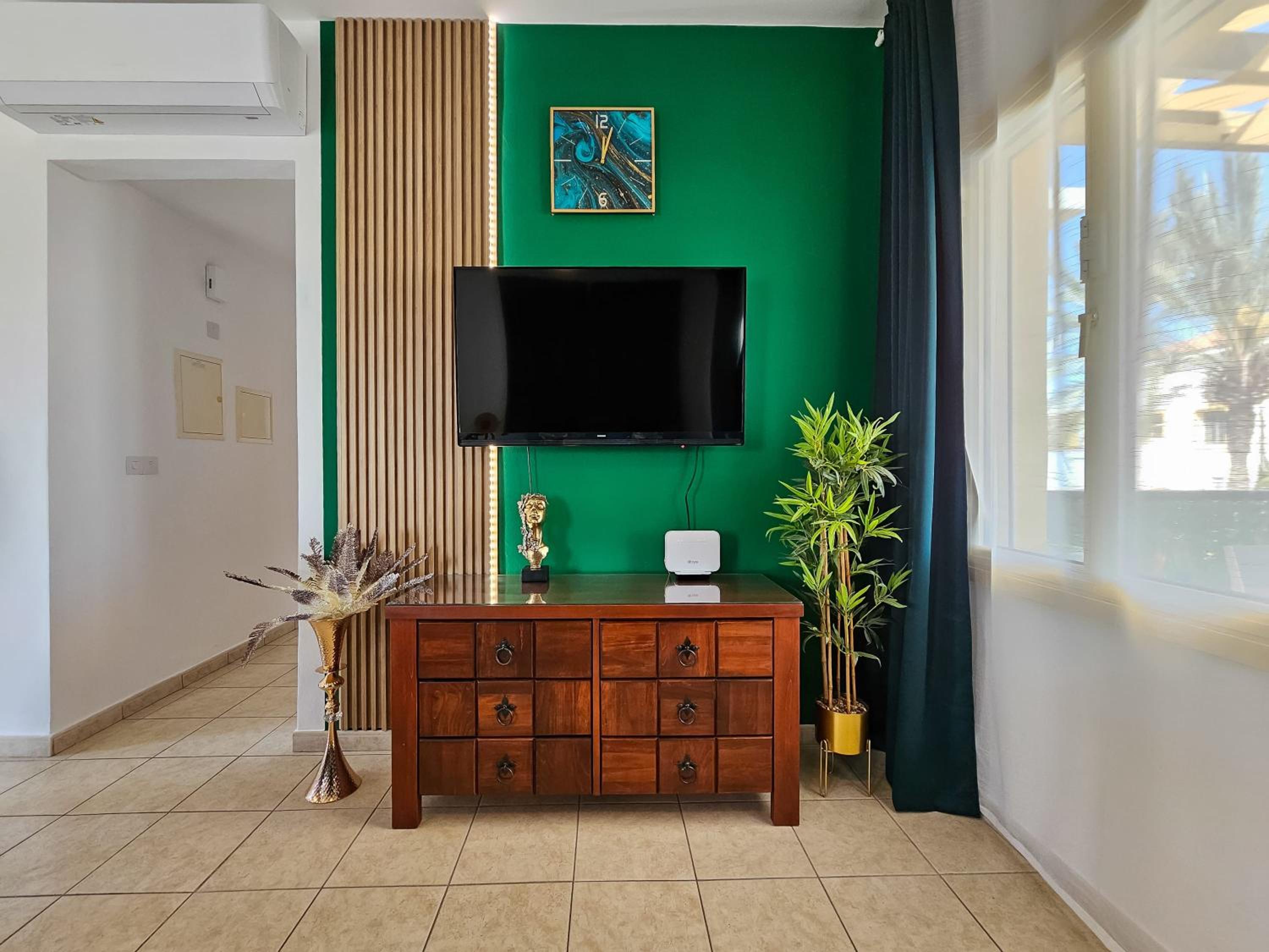 Aphrodites Pearl luxury 3 bed apartment