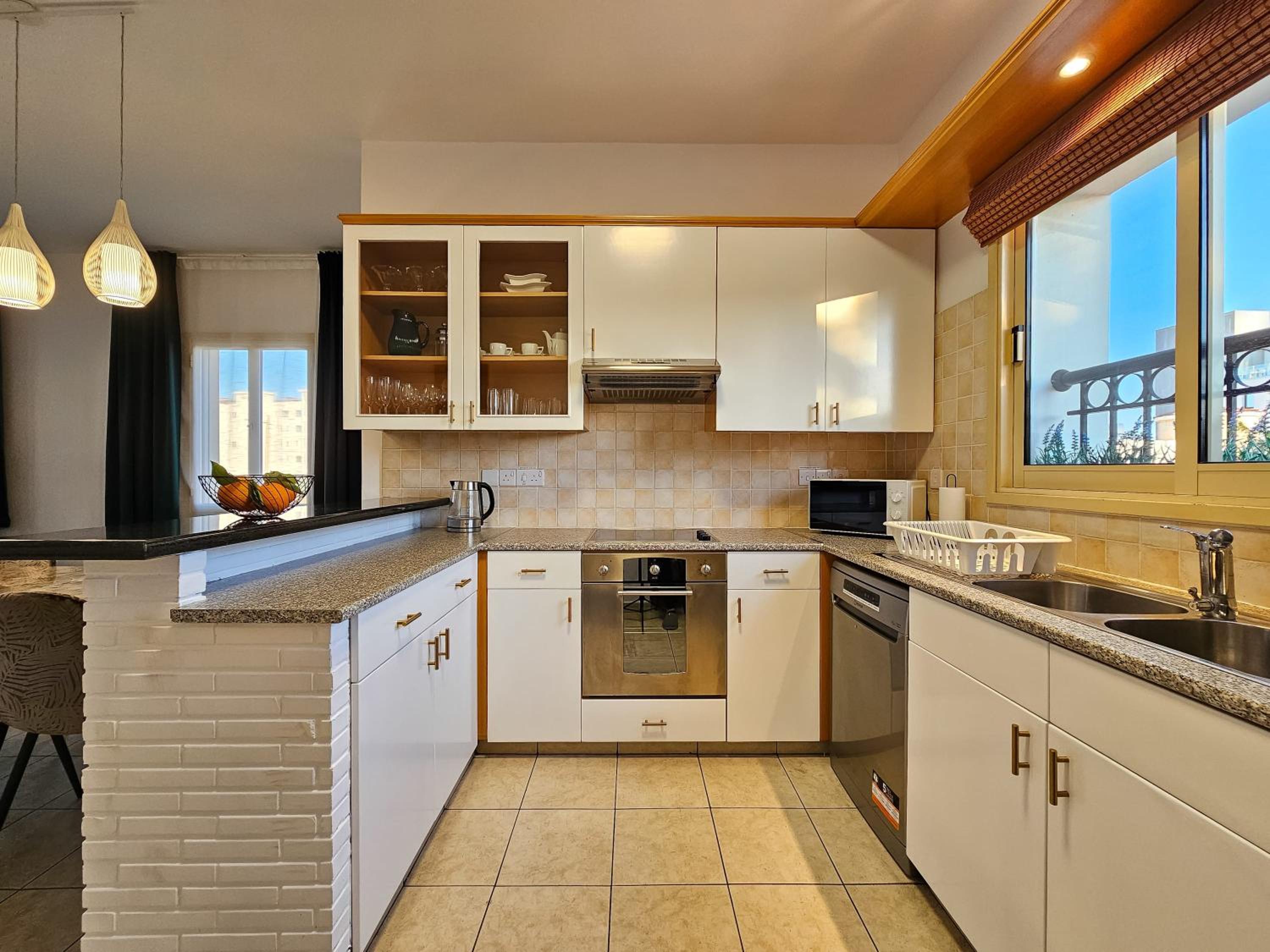 Aphrodites Pearl luxury 3 bed apartment