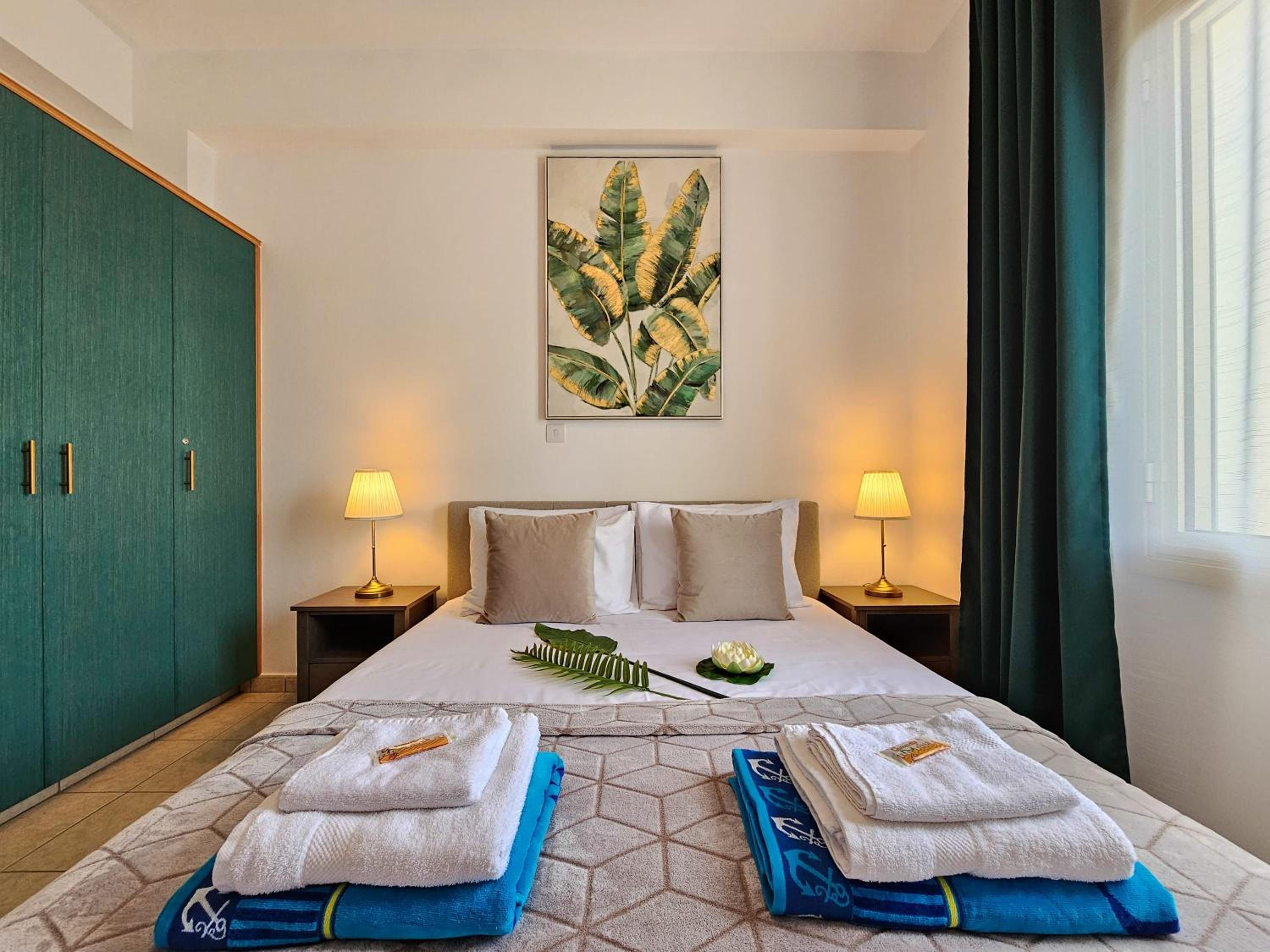 Aphrodites Pearl luxury 3 bed apartment