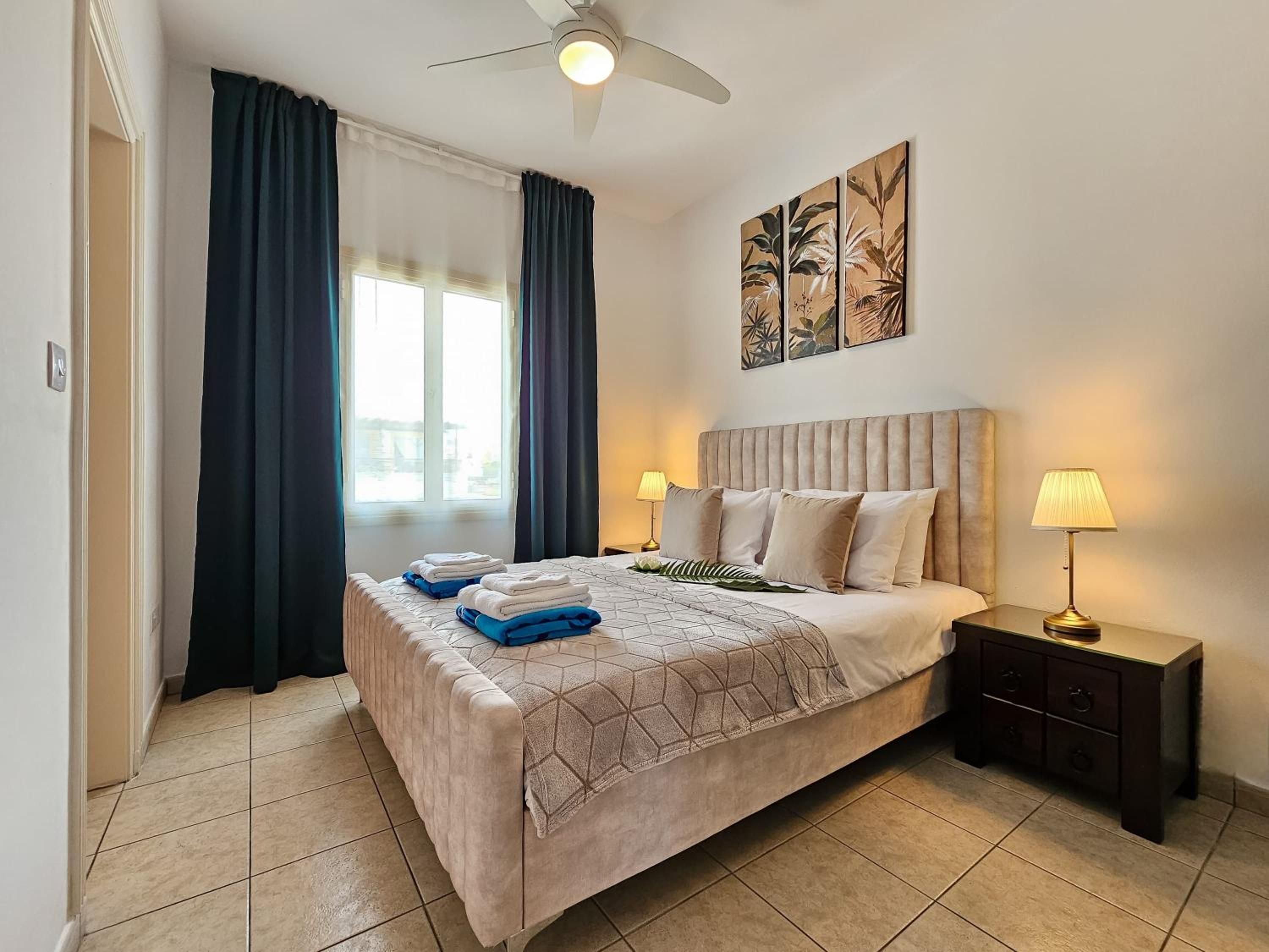 Aphrodites Pearl luxury 3 bed apartment