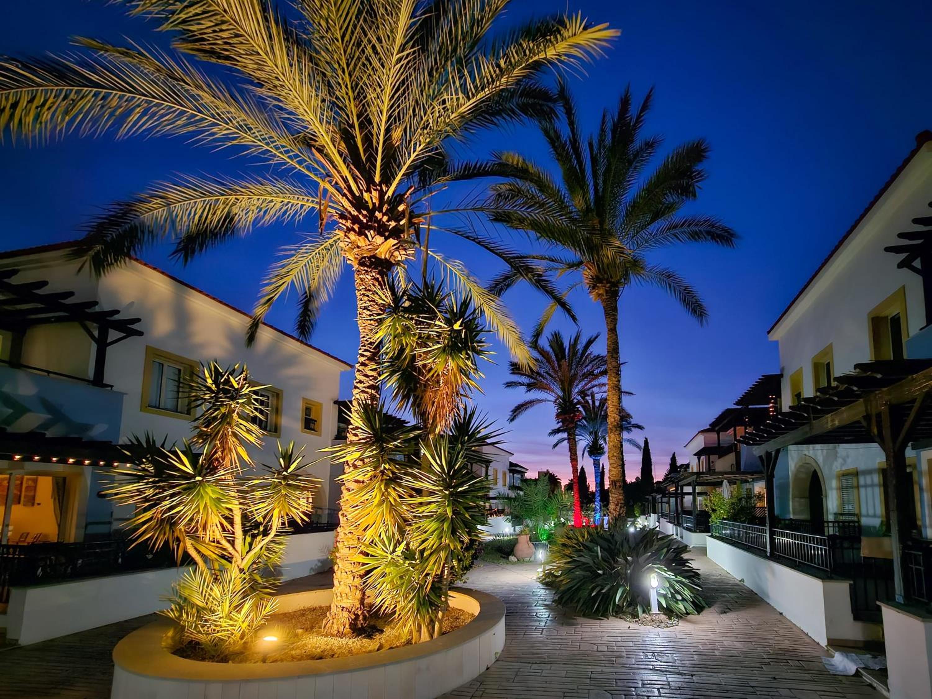 Aphrodites Pearl luxury 3 bed apartment