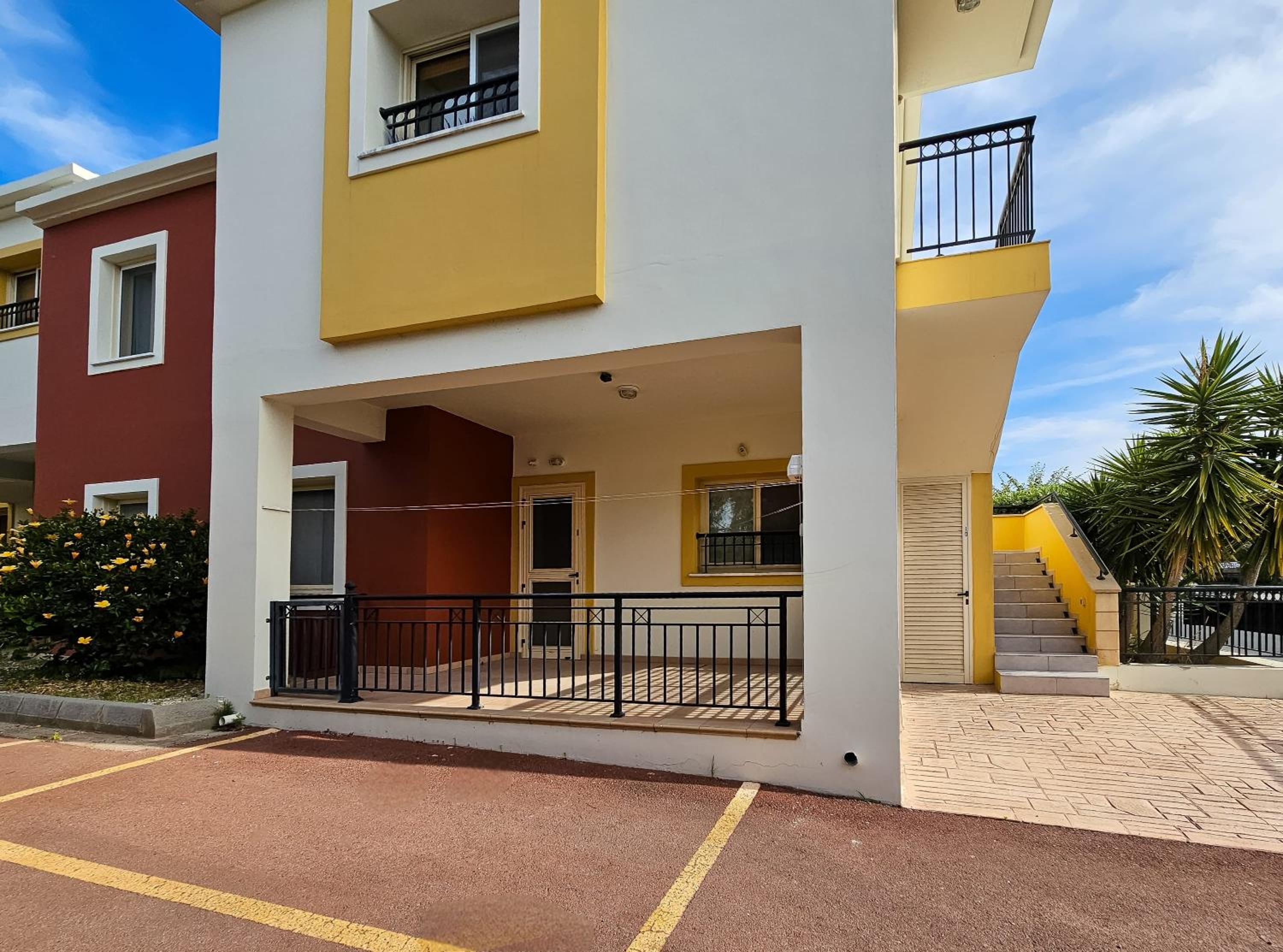 Aphrodites Pearl luxury 3 bed apartment