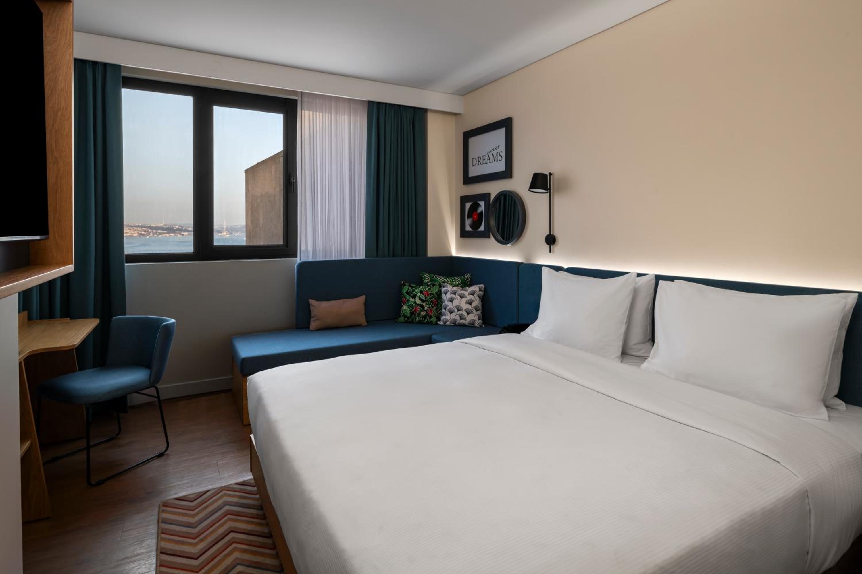 Hampton By Hilton İstanbul Sirkeci - Image 38