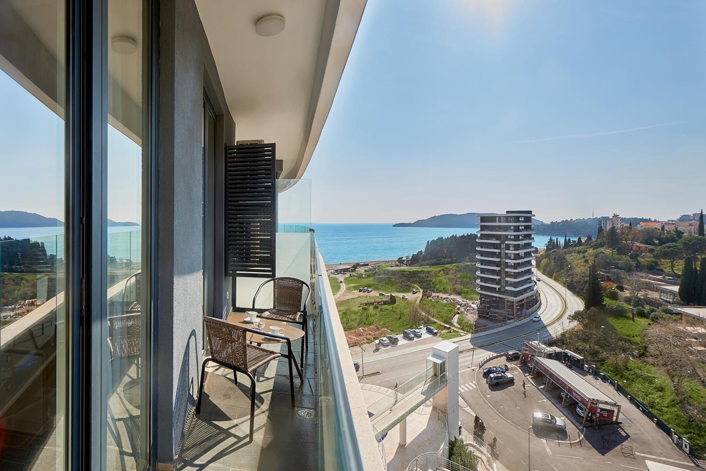 Skyline resort