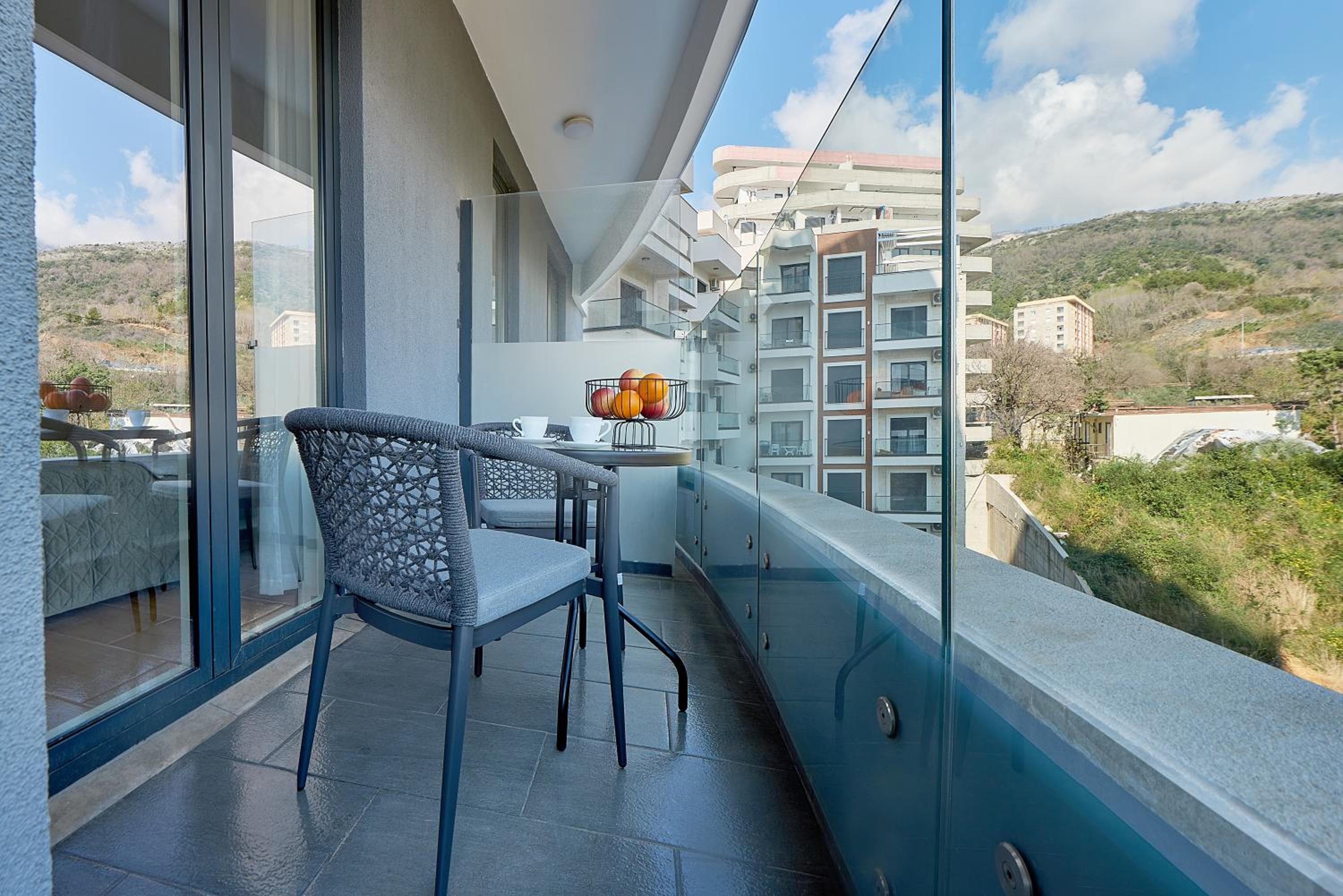 Skyline resort