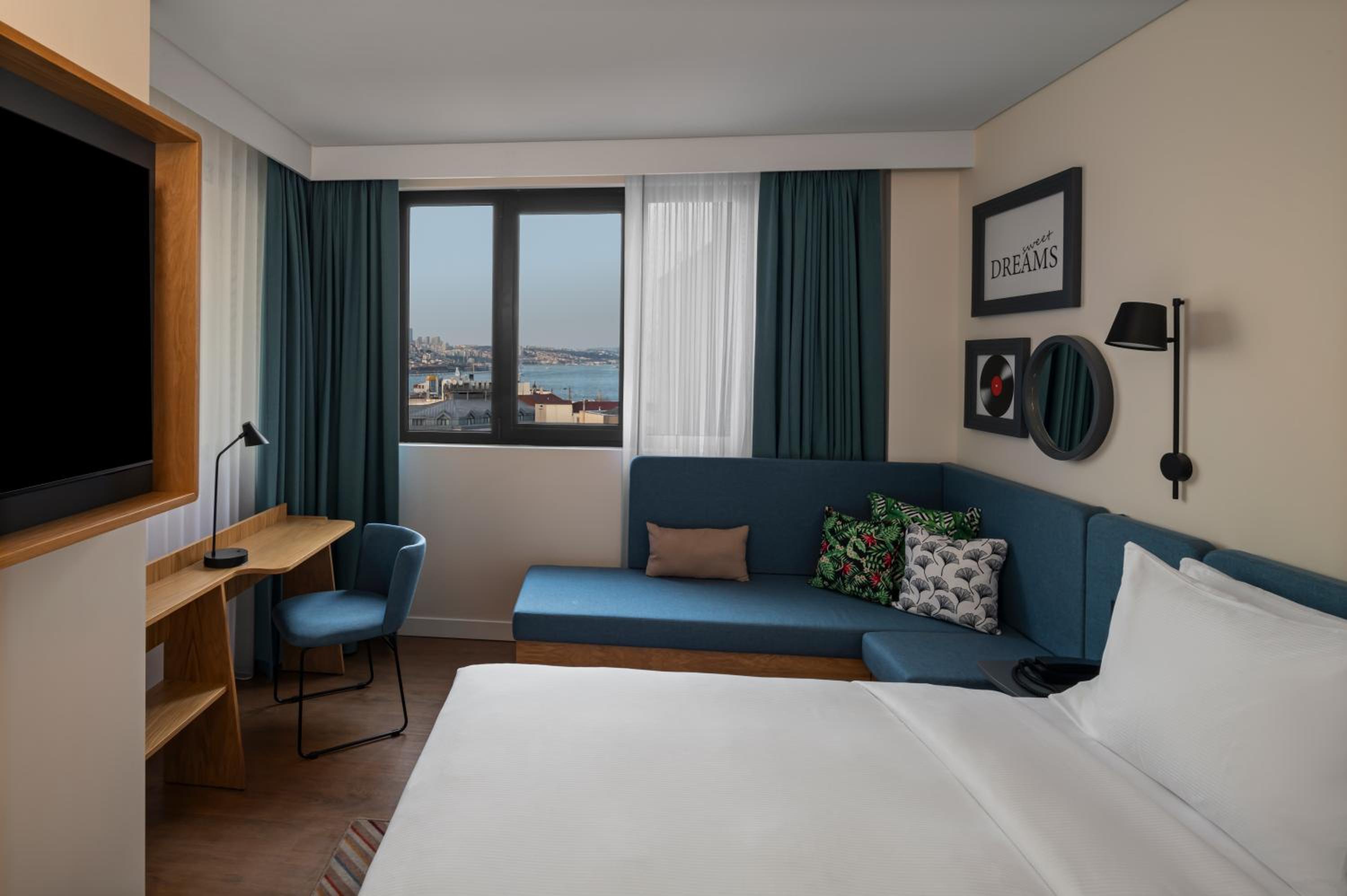 Hampton By Hilton İstanbul Sirkeci - Image 36