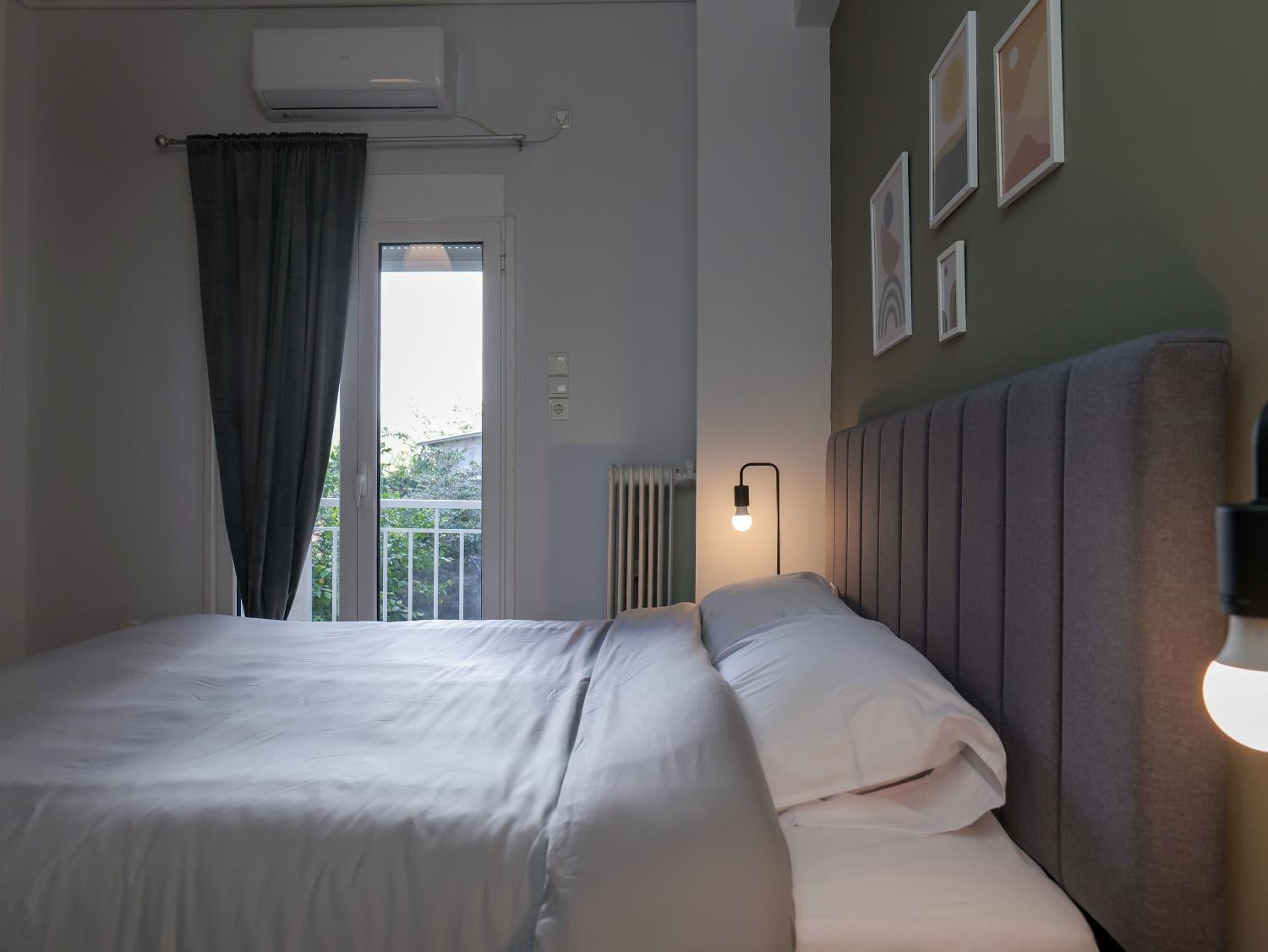 Alluring 2BR apartment in Thiseio photo 3