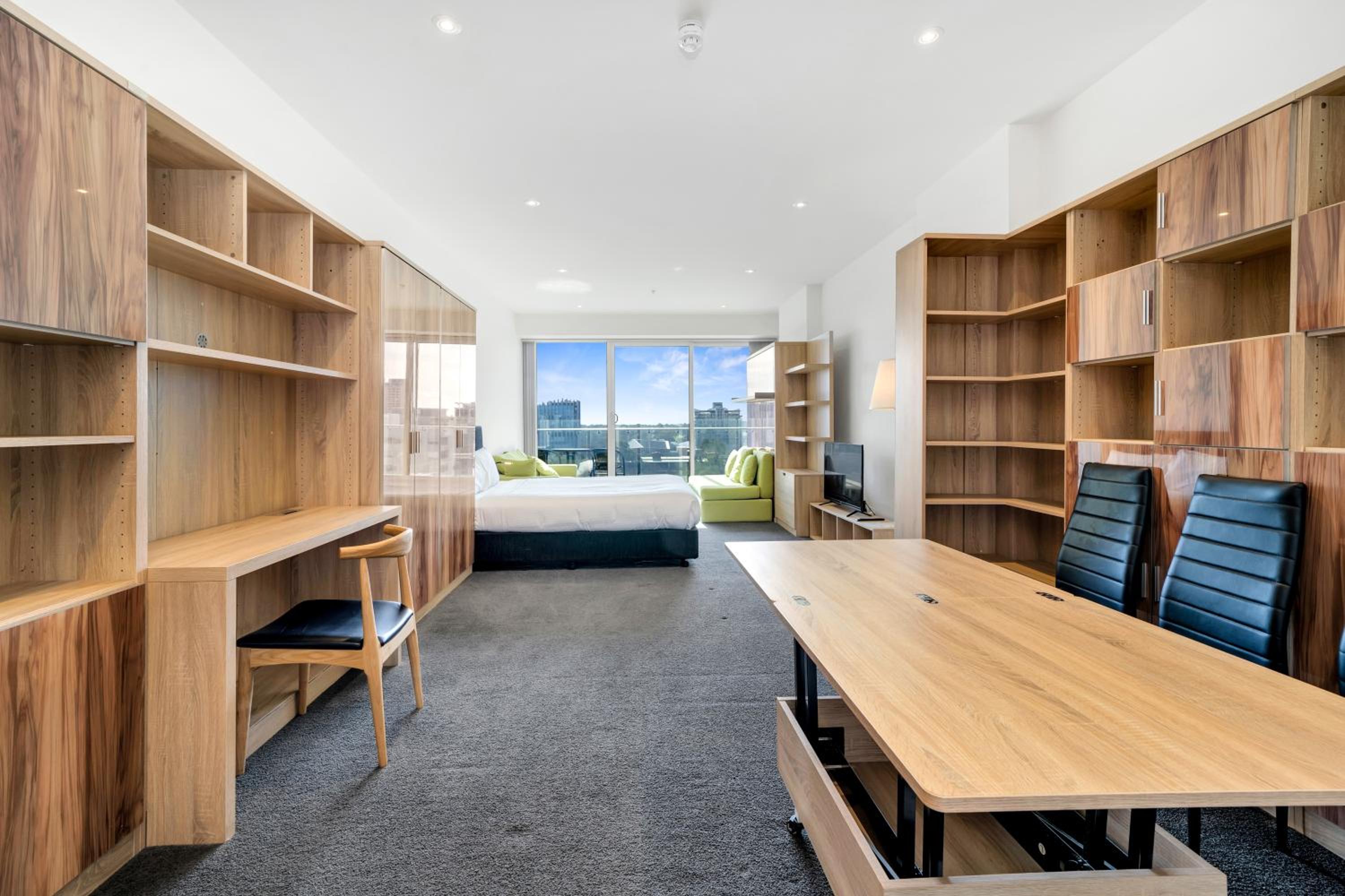 Vision Apartments On Morphett with Parking