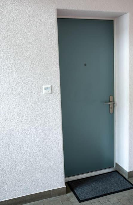 Nice and big 1 bedroom flat city center/near lake (Dahlia8)