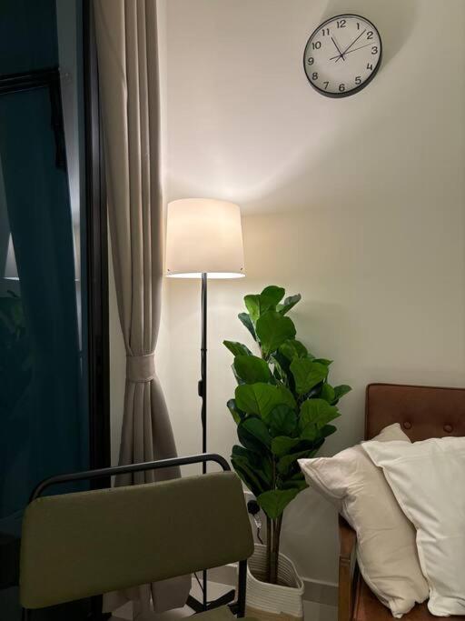 Comfort Living at Country Garden Central Park 1-4pax