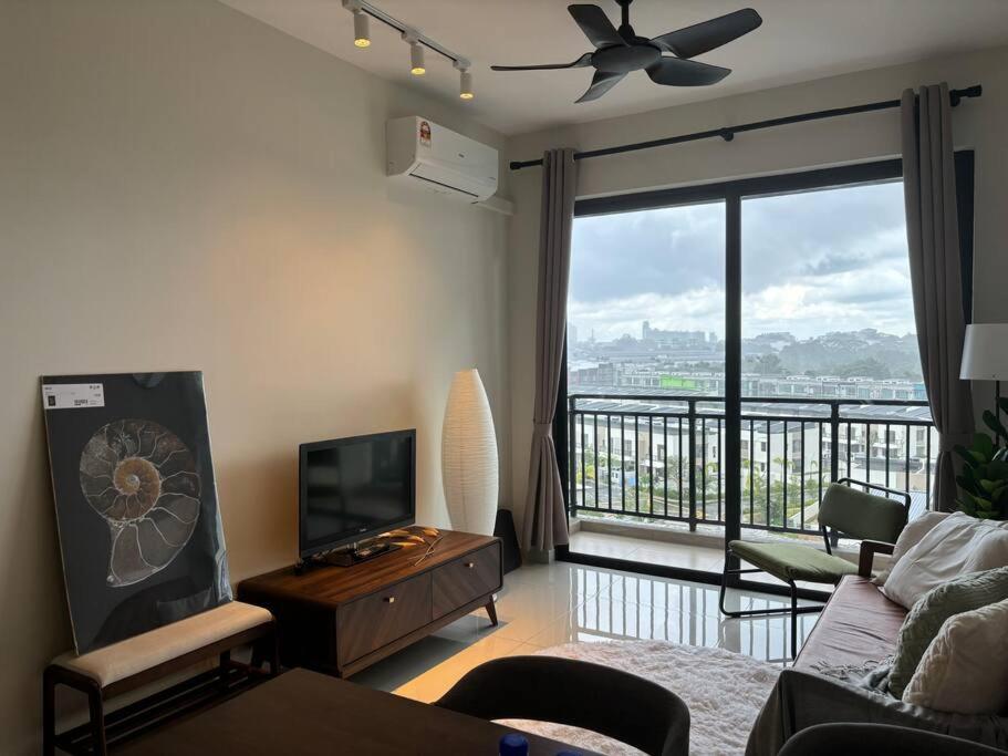 Comfort Living at Country Garden Central Park 1-4pax