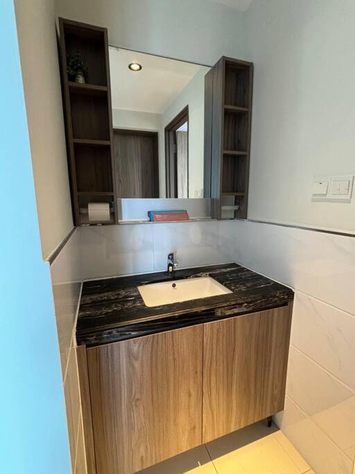 Comfort Living at Country Garden Central Park 1-4pax