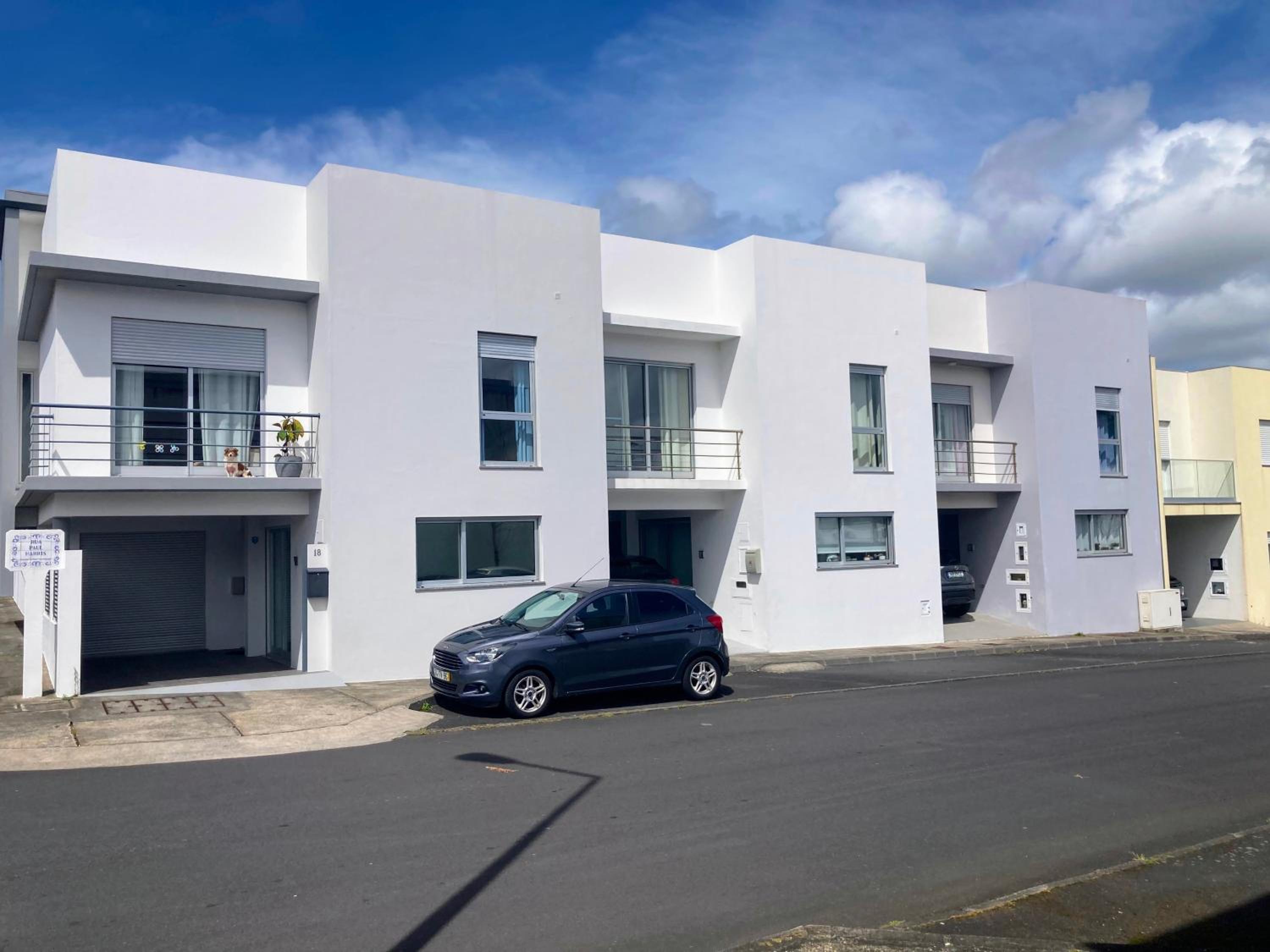 Oliveira House