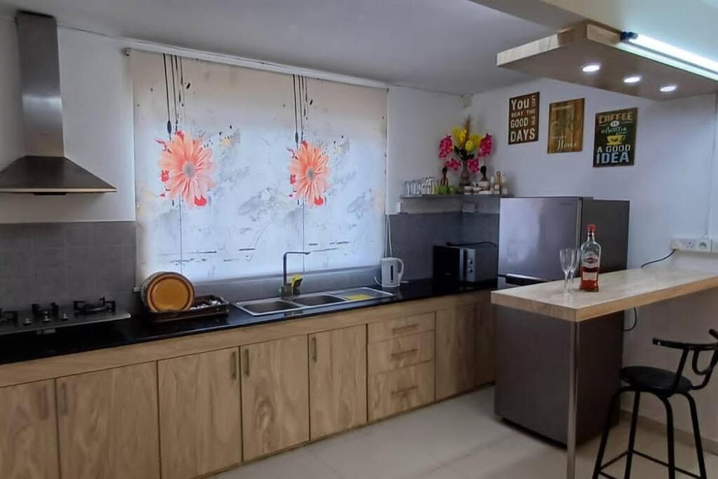 le manguiers summer vacation private apartment near the beach flic en flac view 3